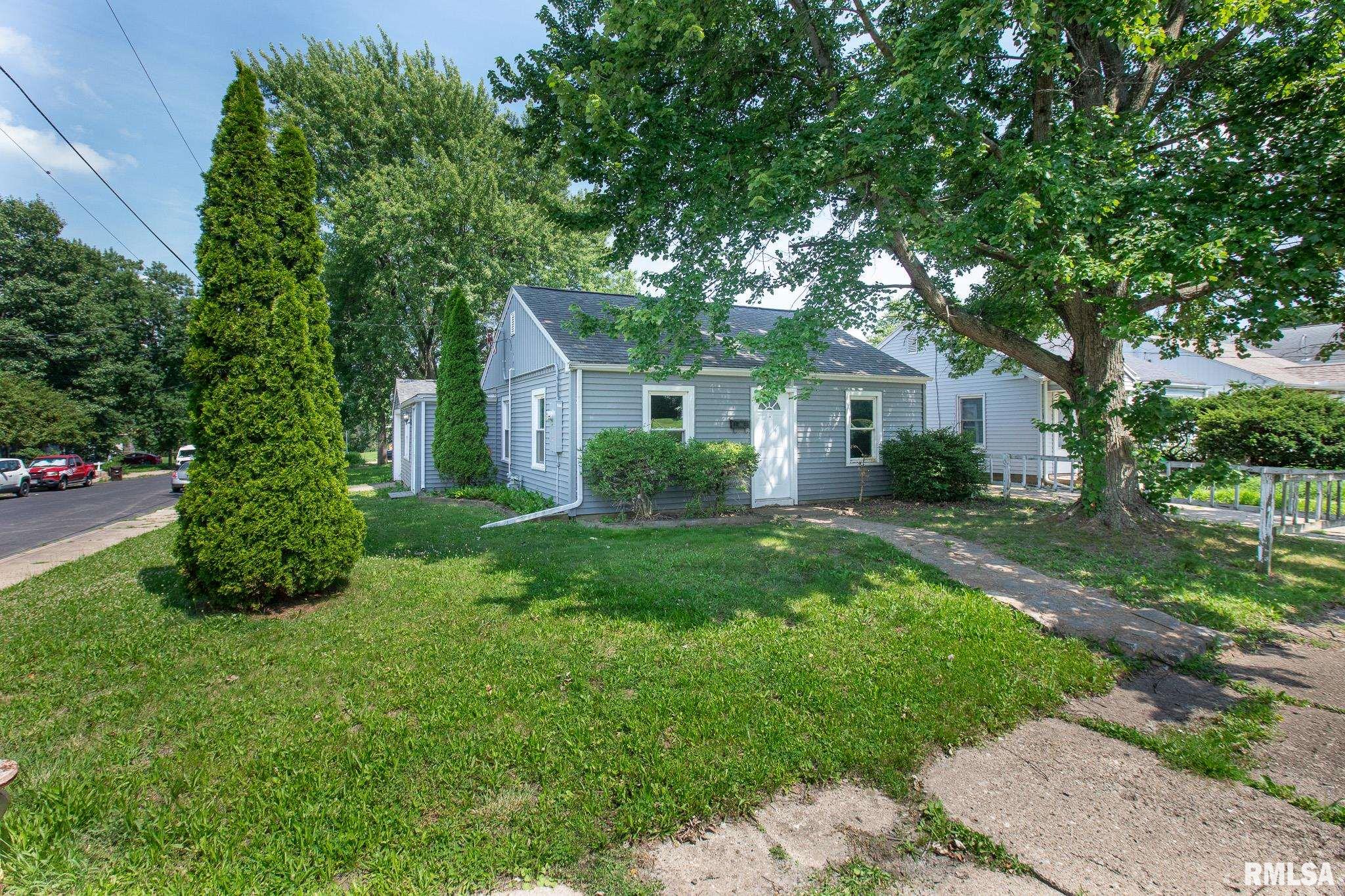4216 N ASHTON Avenue Peoria IL