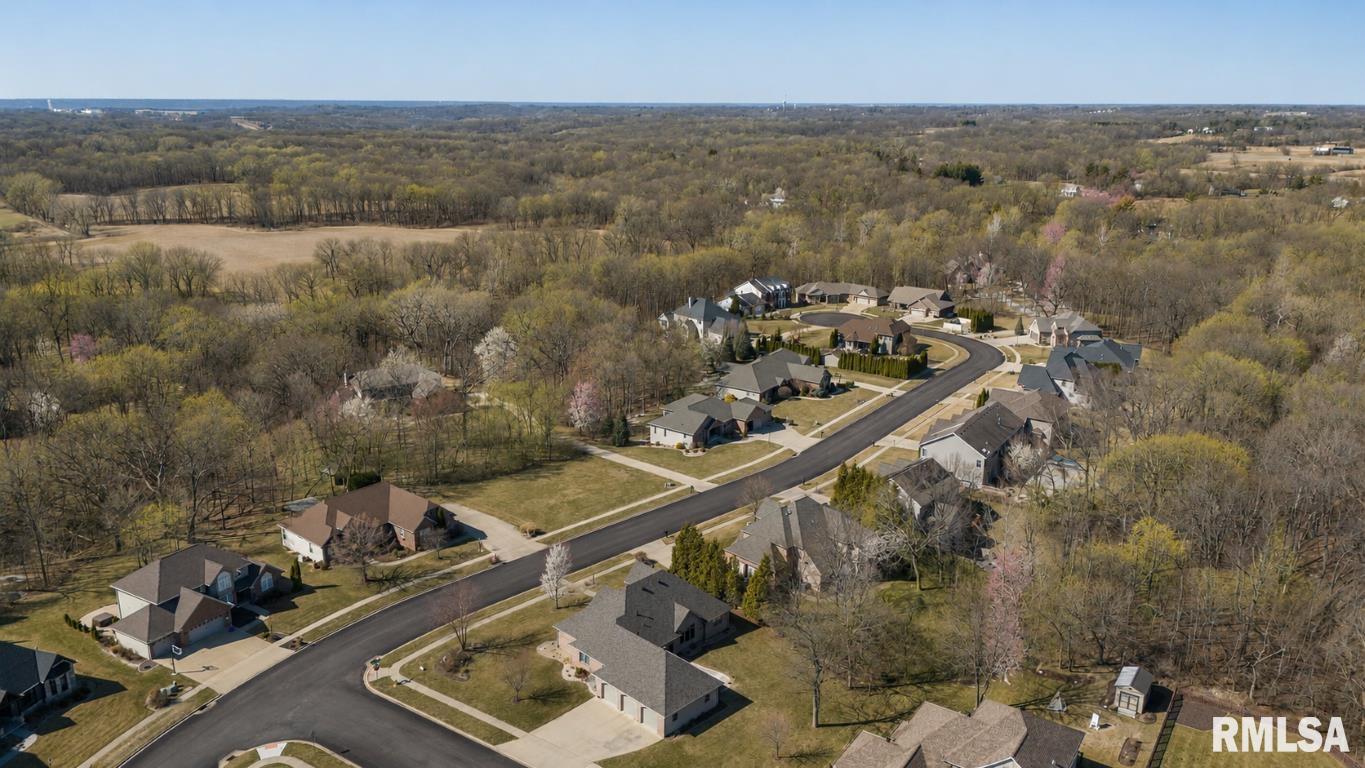 1817 AUTUMN Ridge Washington IL