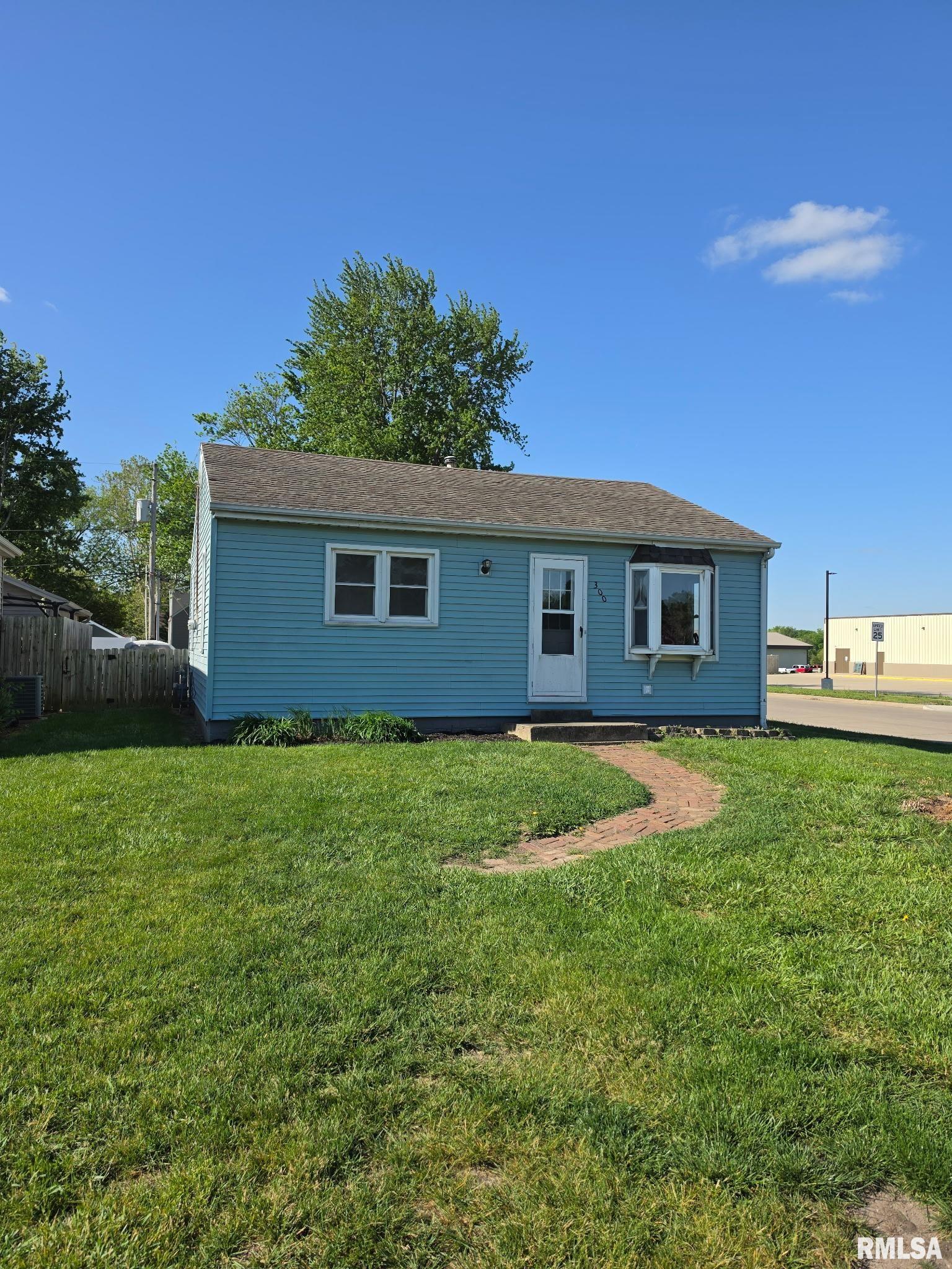 300 RUSCHE Street Creve Coeur IL