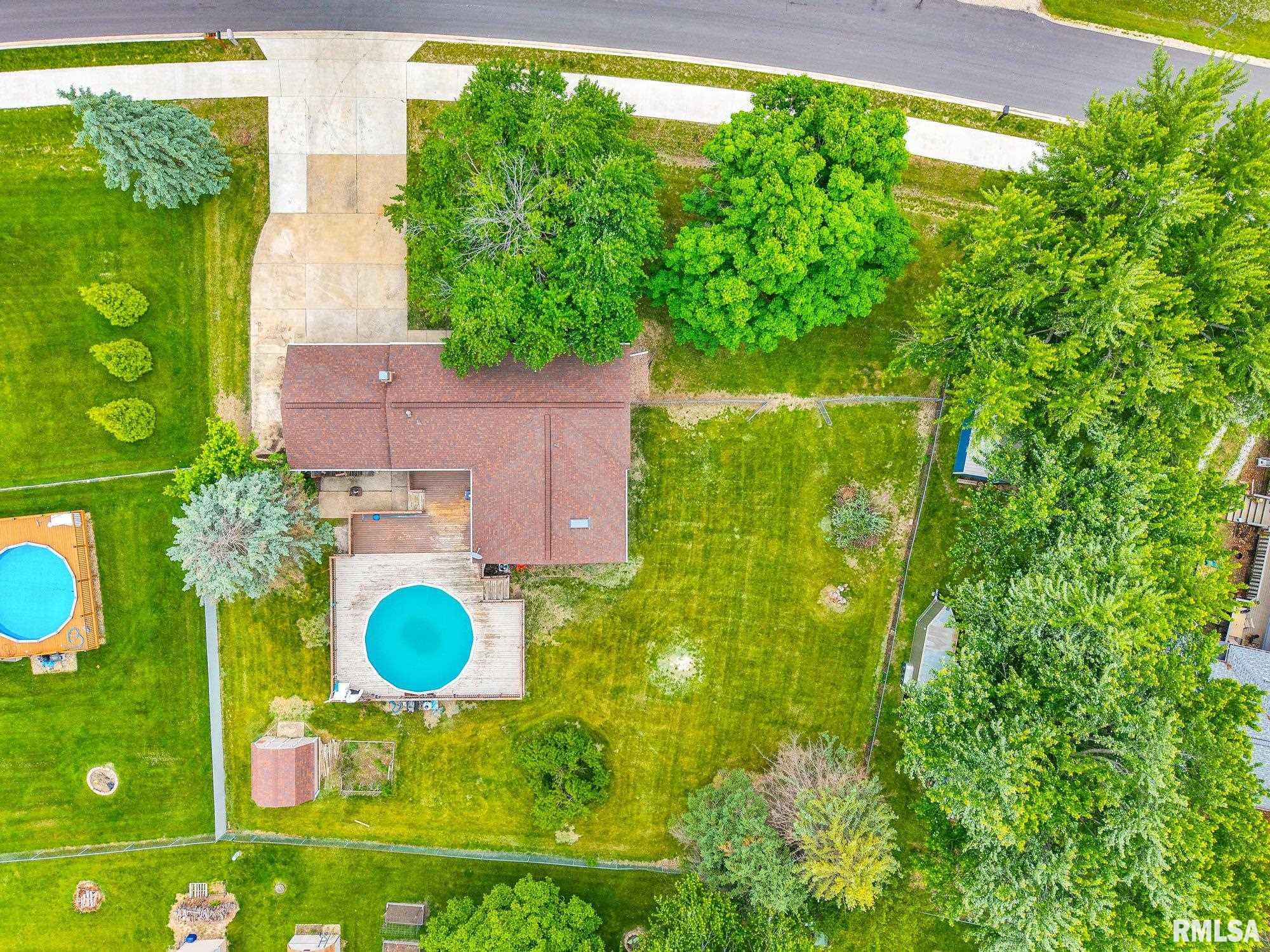 701 SOMERSET Drive Germantown Hills IL