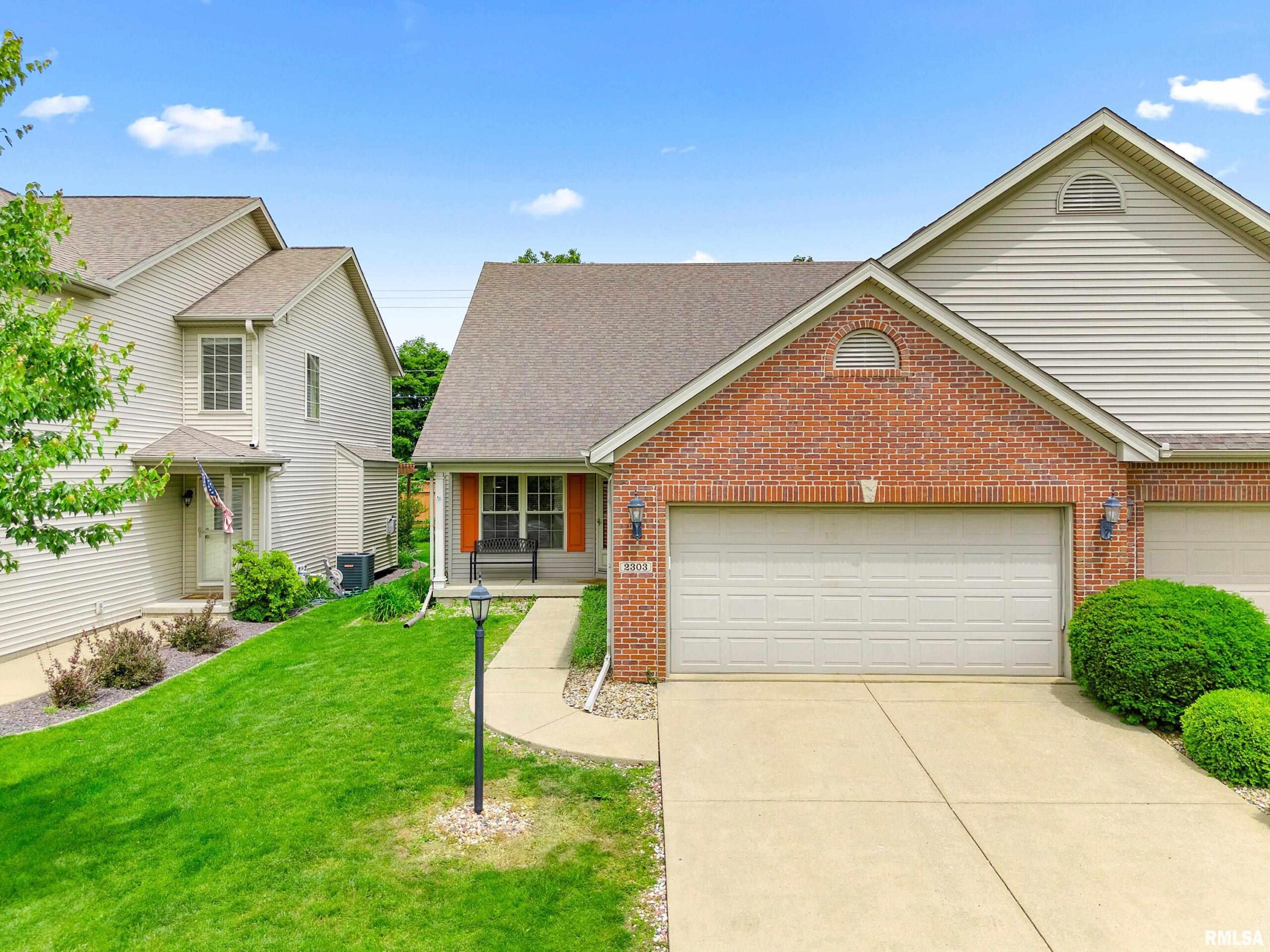 2303 W KENFIELD Court Peoria IL