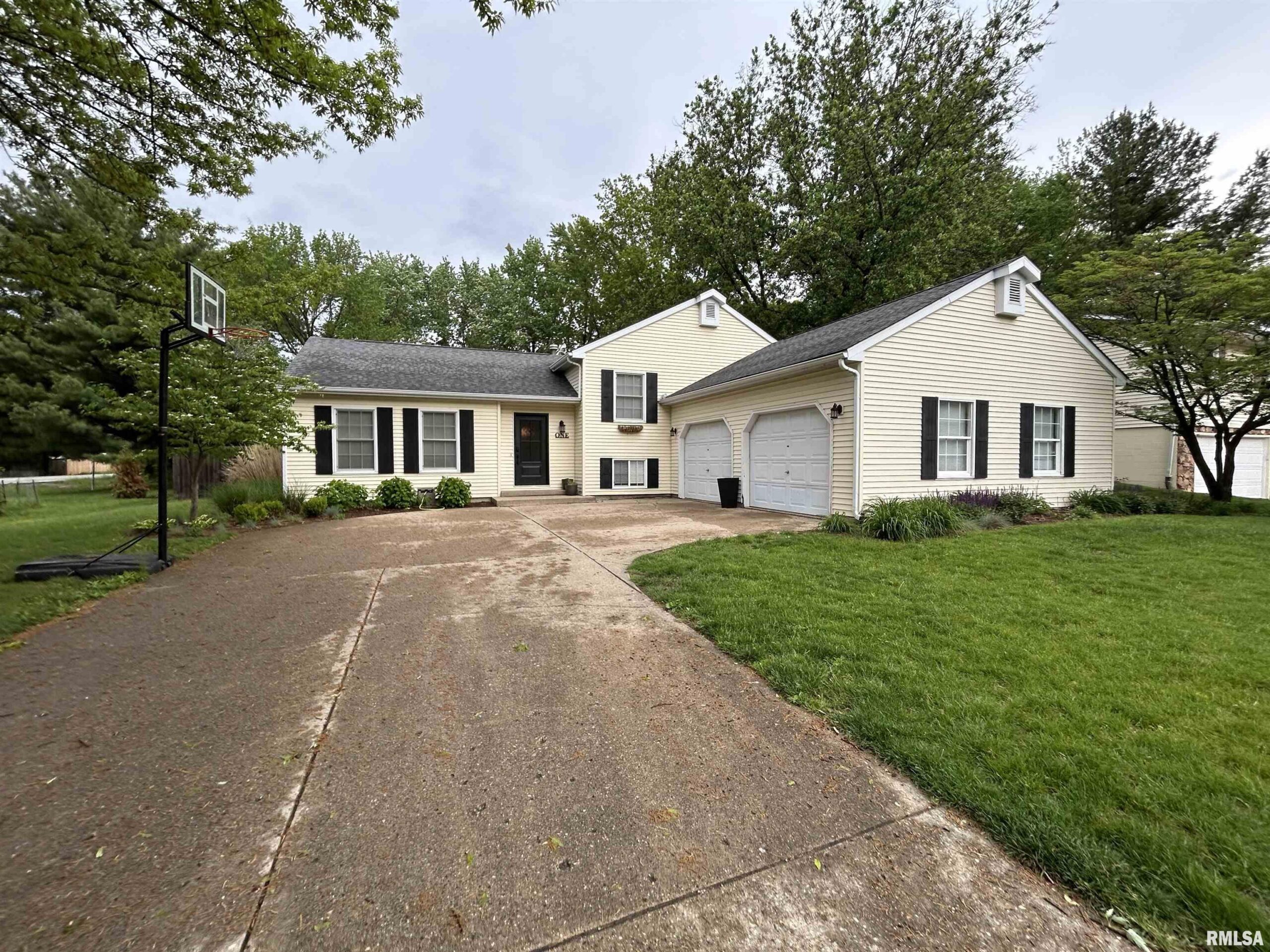 1 SARAH Avenue Springfield IL