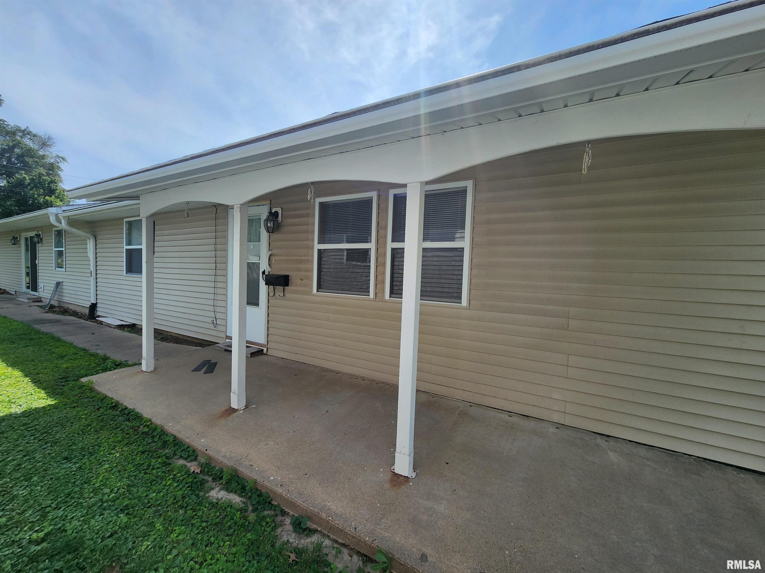 2716 COLLEGE Avenue Quincy IL