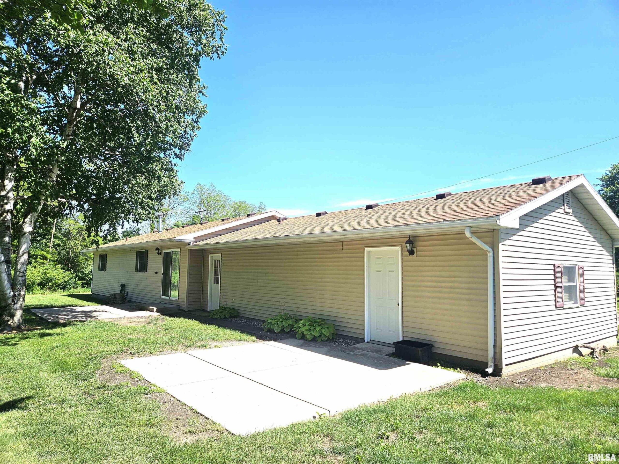 103 ILLINOIS Avenue East Galesburg IL