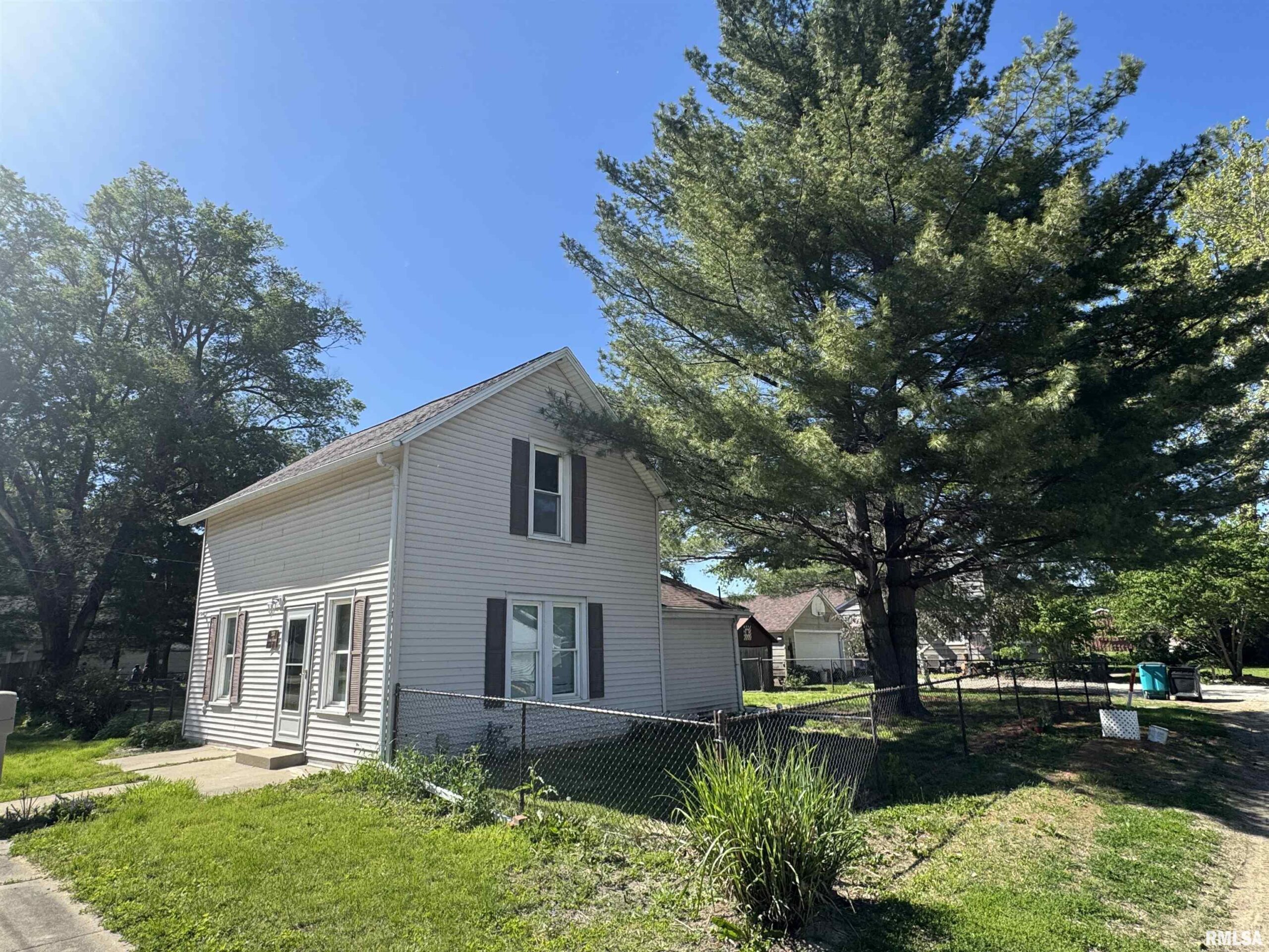 202 W AVENUE I Lewistown IL