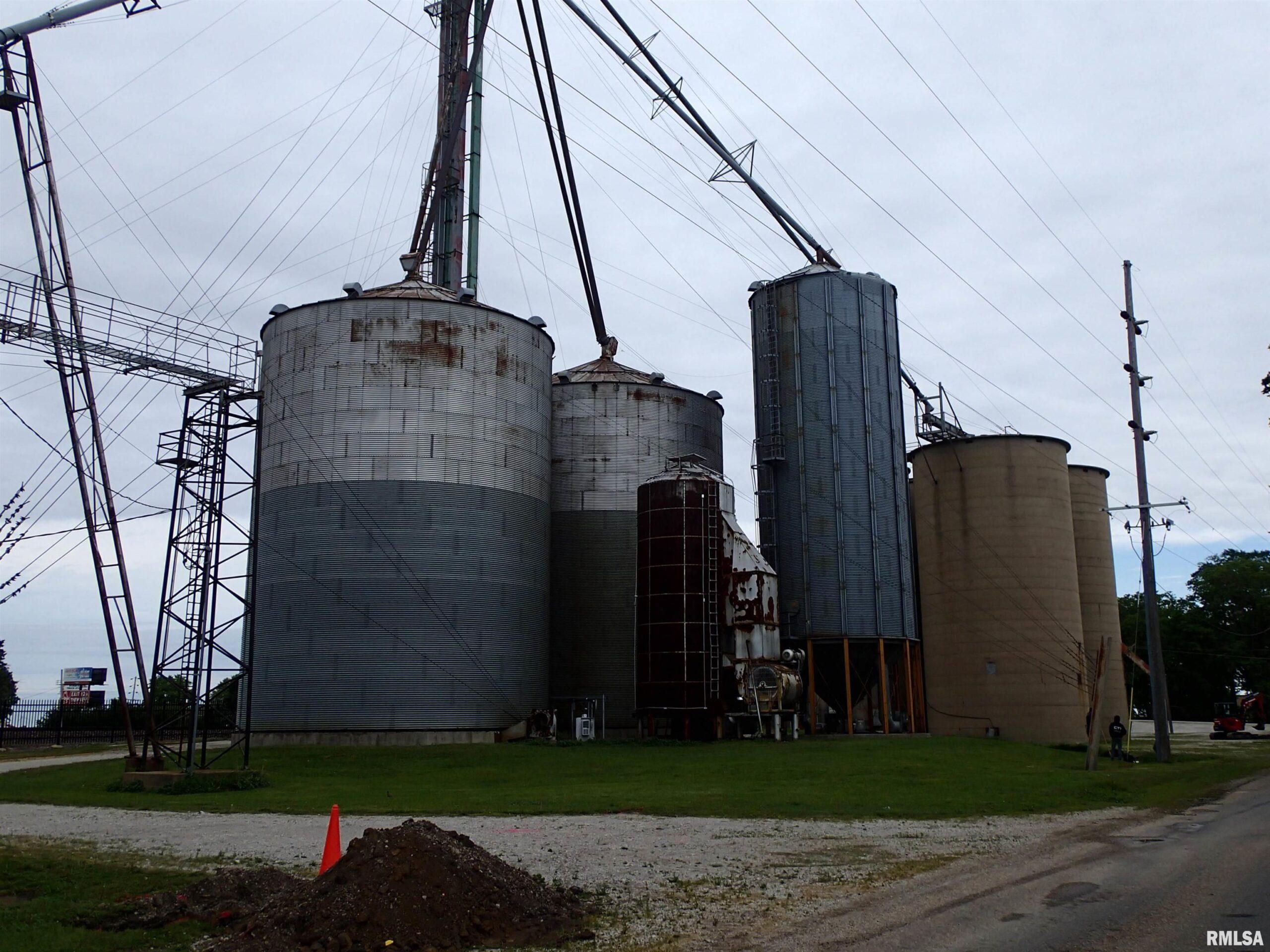 201 S Jacobs Street Broadwell IL