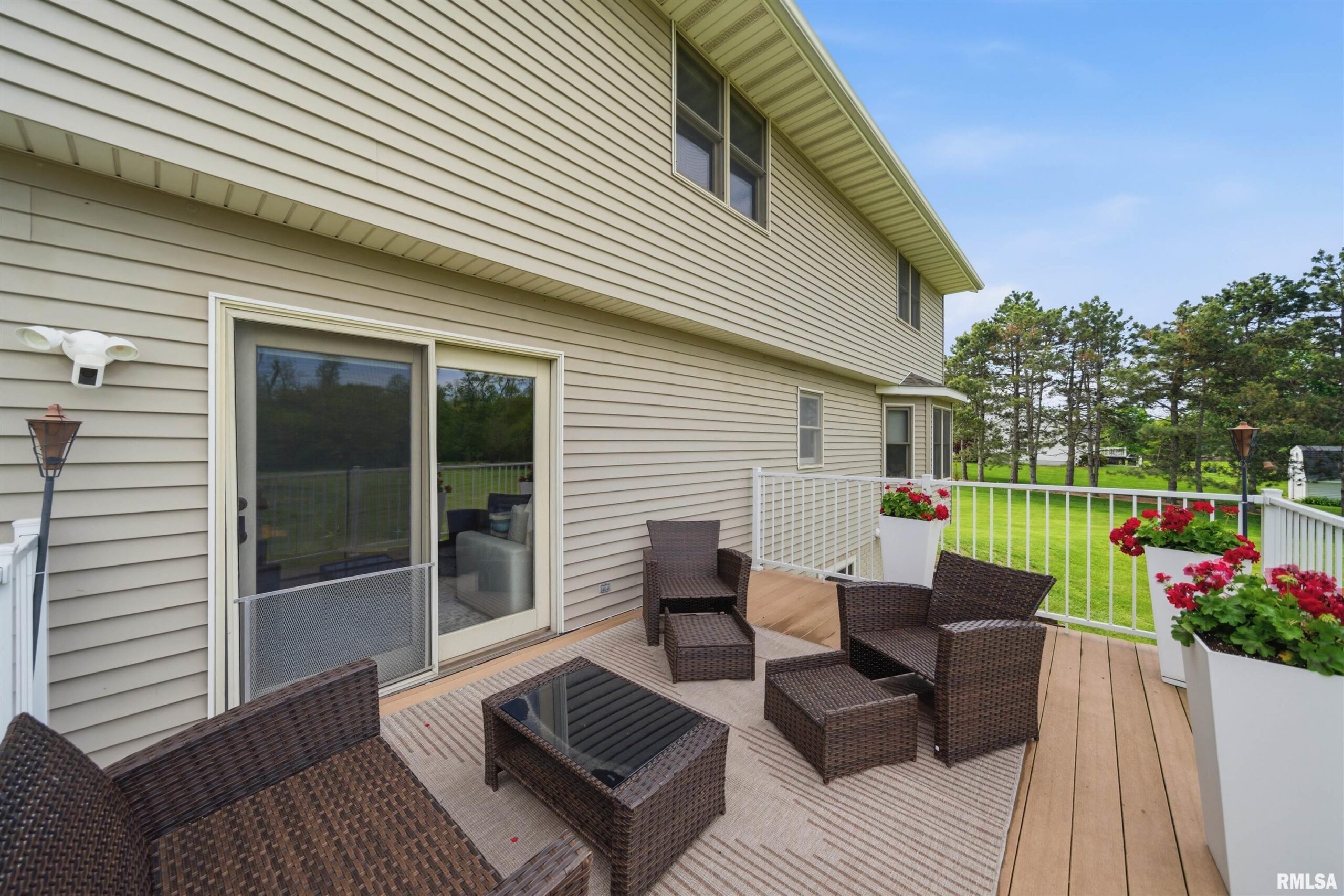 142 LEGION Road Washington IL