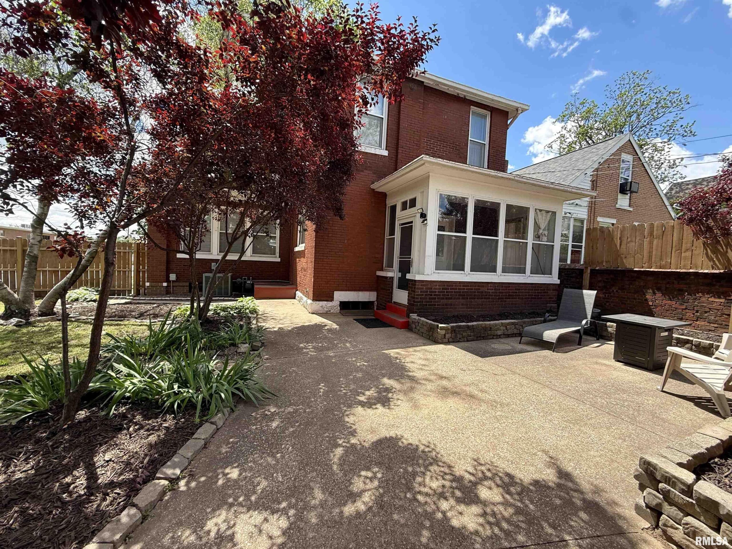 1329 SPRING Street Quincy IL