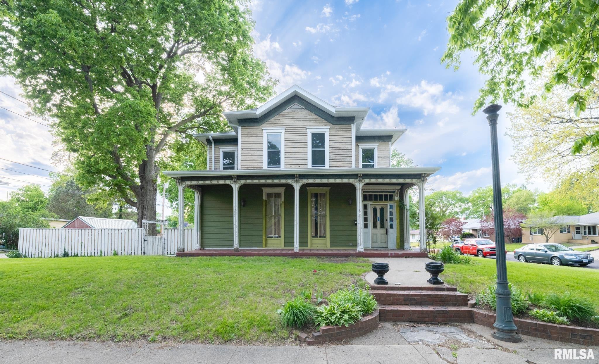 715 N 4TH Street Pekin IL