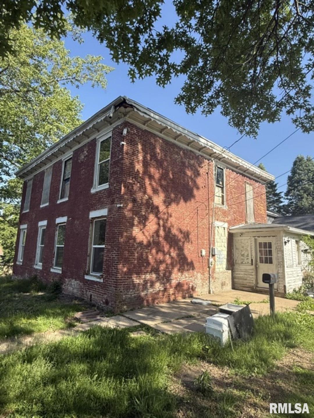 218 S IDA Street Lacon IL