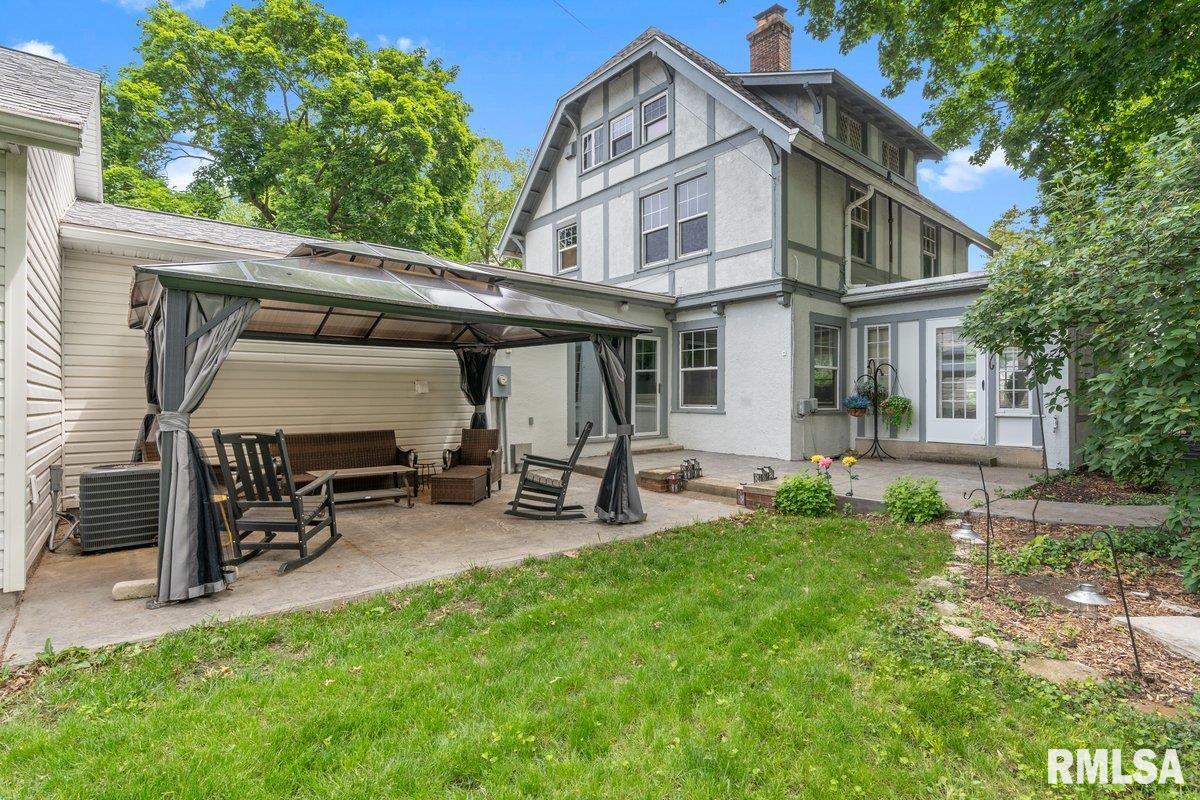 1325 S Bates Avenue Springfield IL