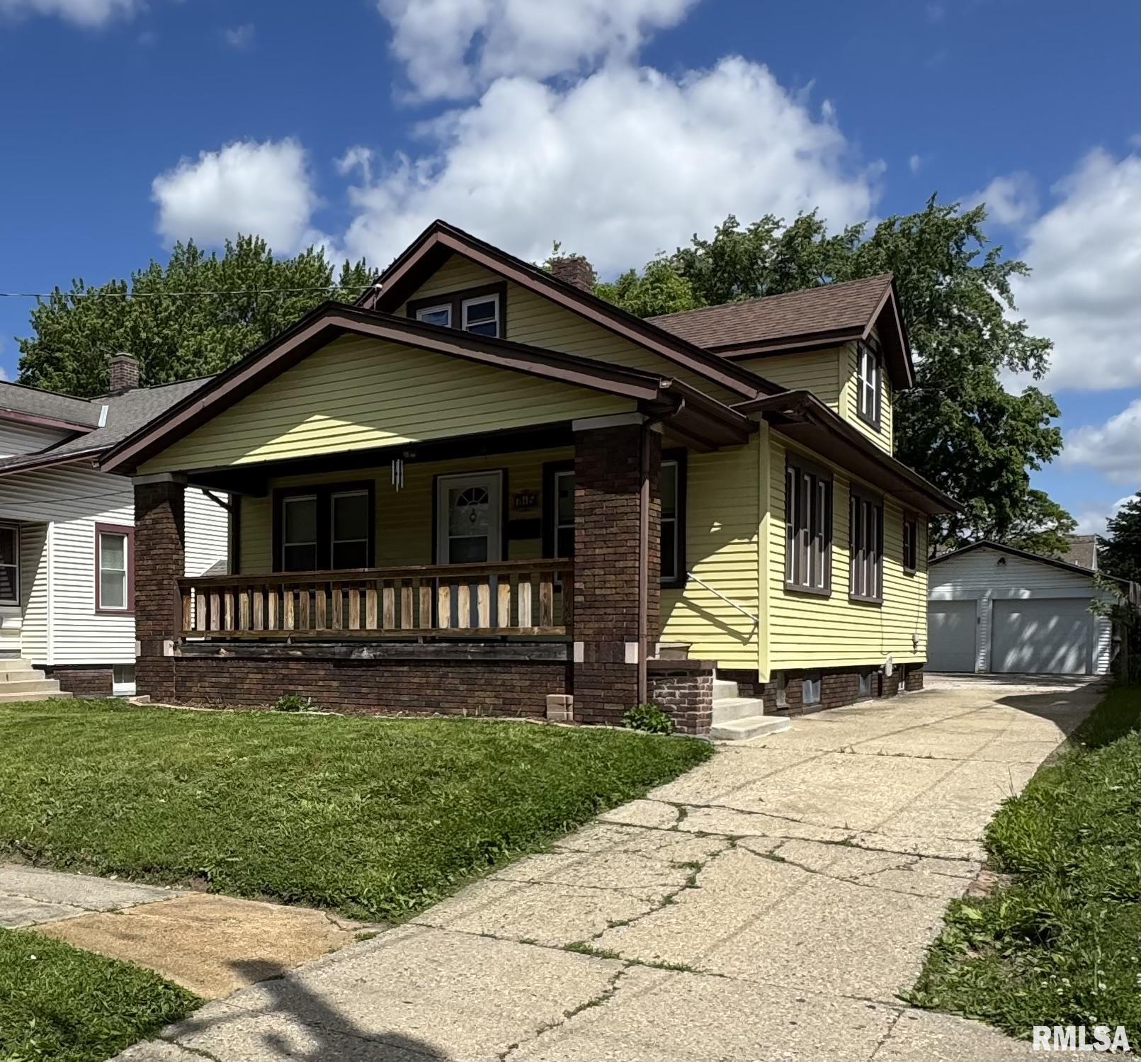 715 W CORRINGTON Avenue Peoria IL