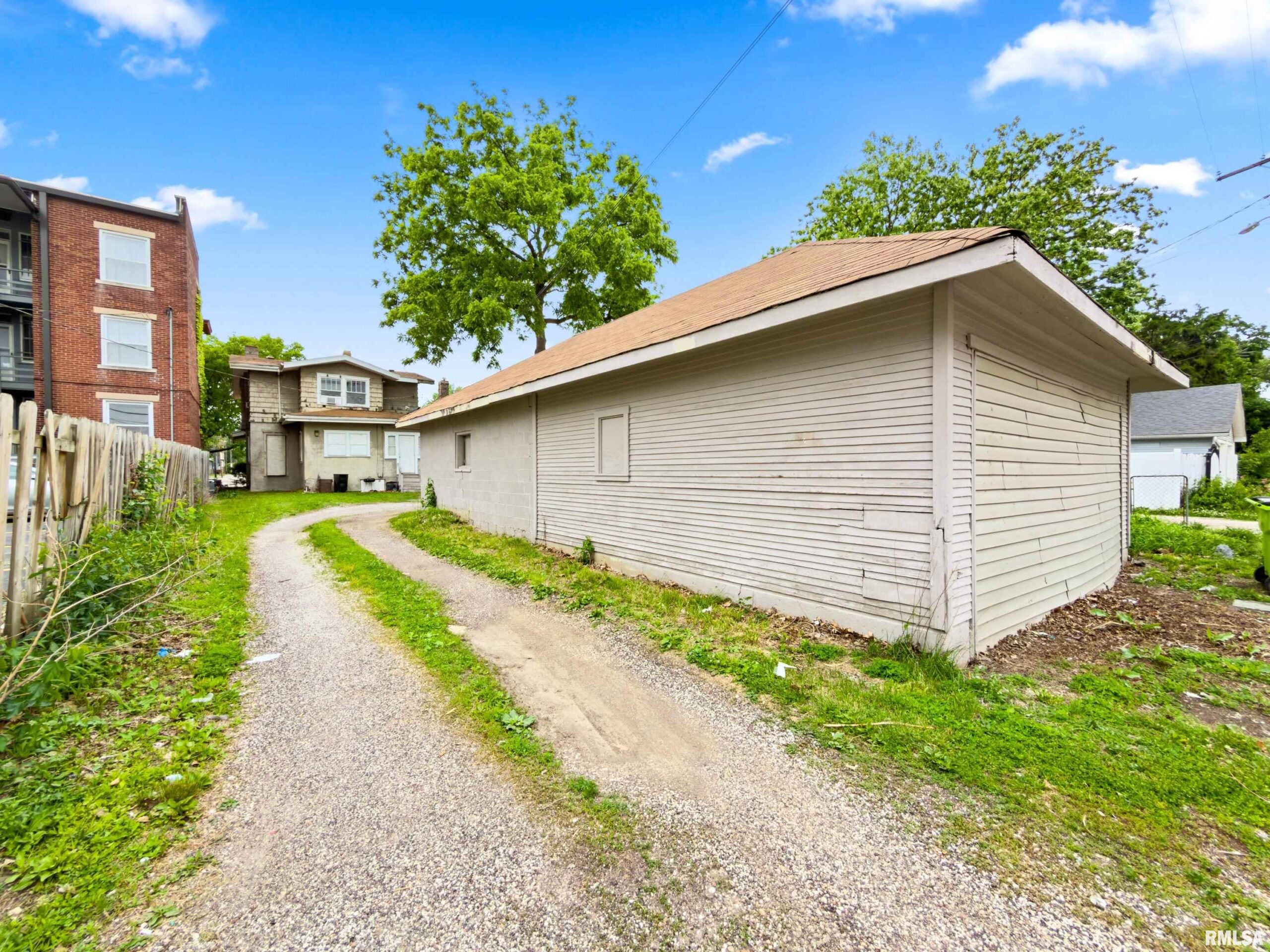1110 N UNIVERSITY Street Peoria IL