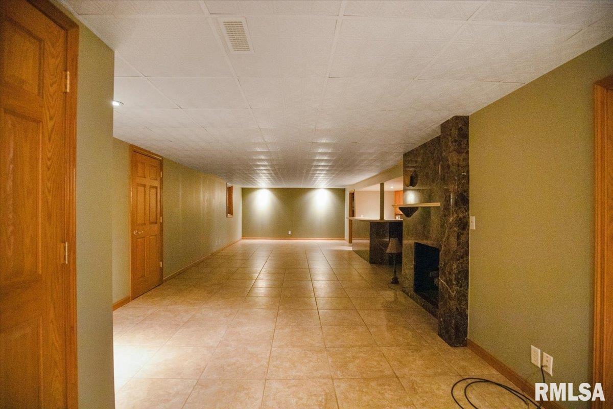 2159 CHERRY Road Springfield IL