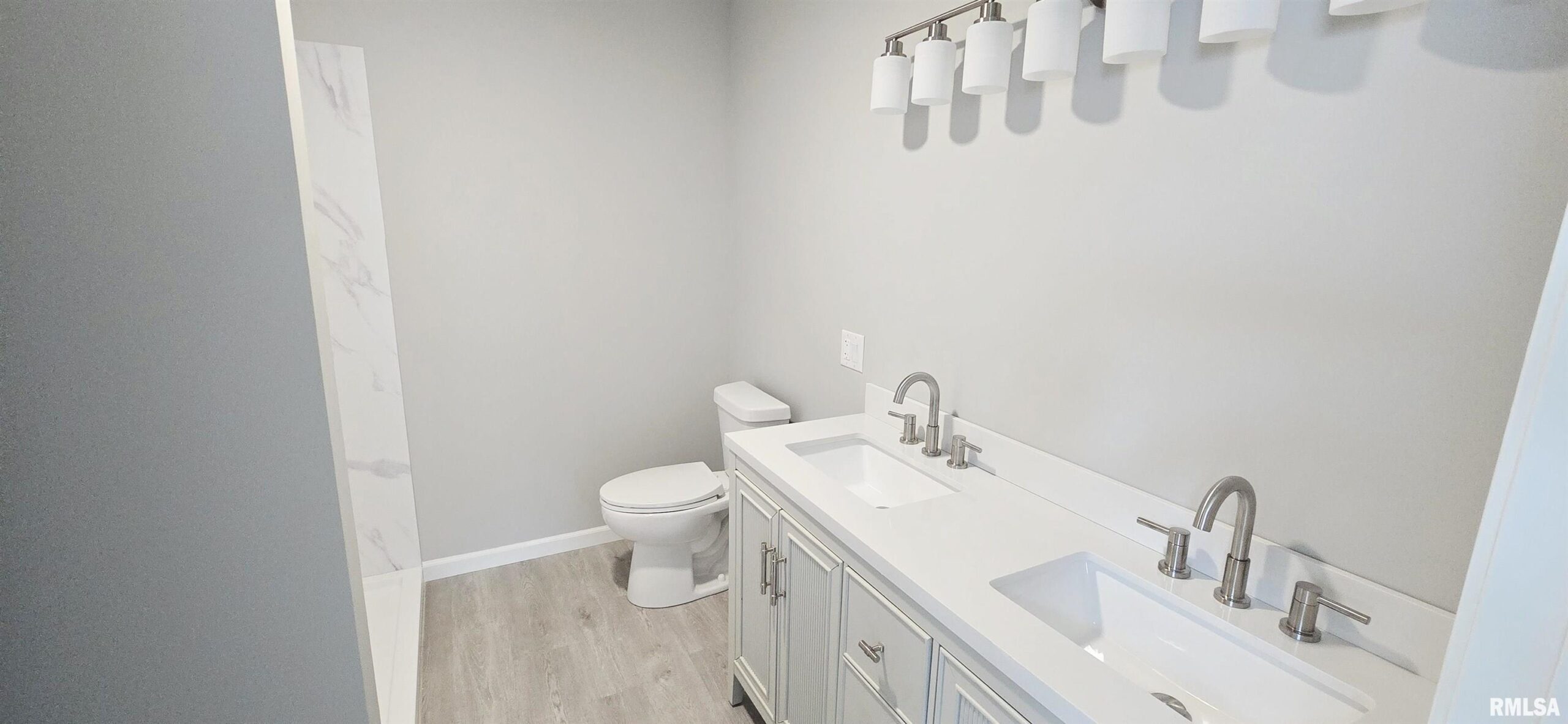 215 E VERMONT Street Carterville IL