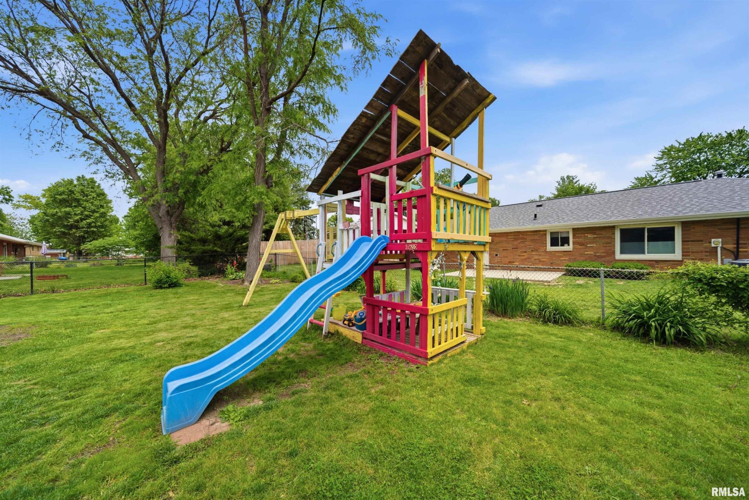 638 N COOLIDGE Court West Peoria IL