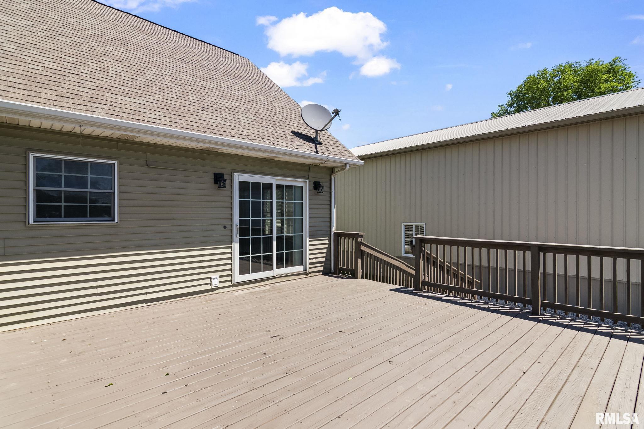 204 W CHURCH Street Pleasant Plains IL