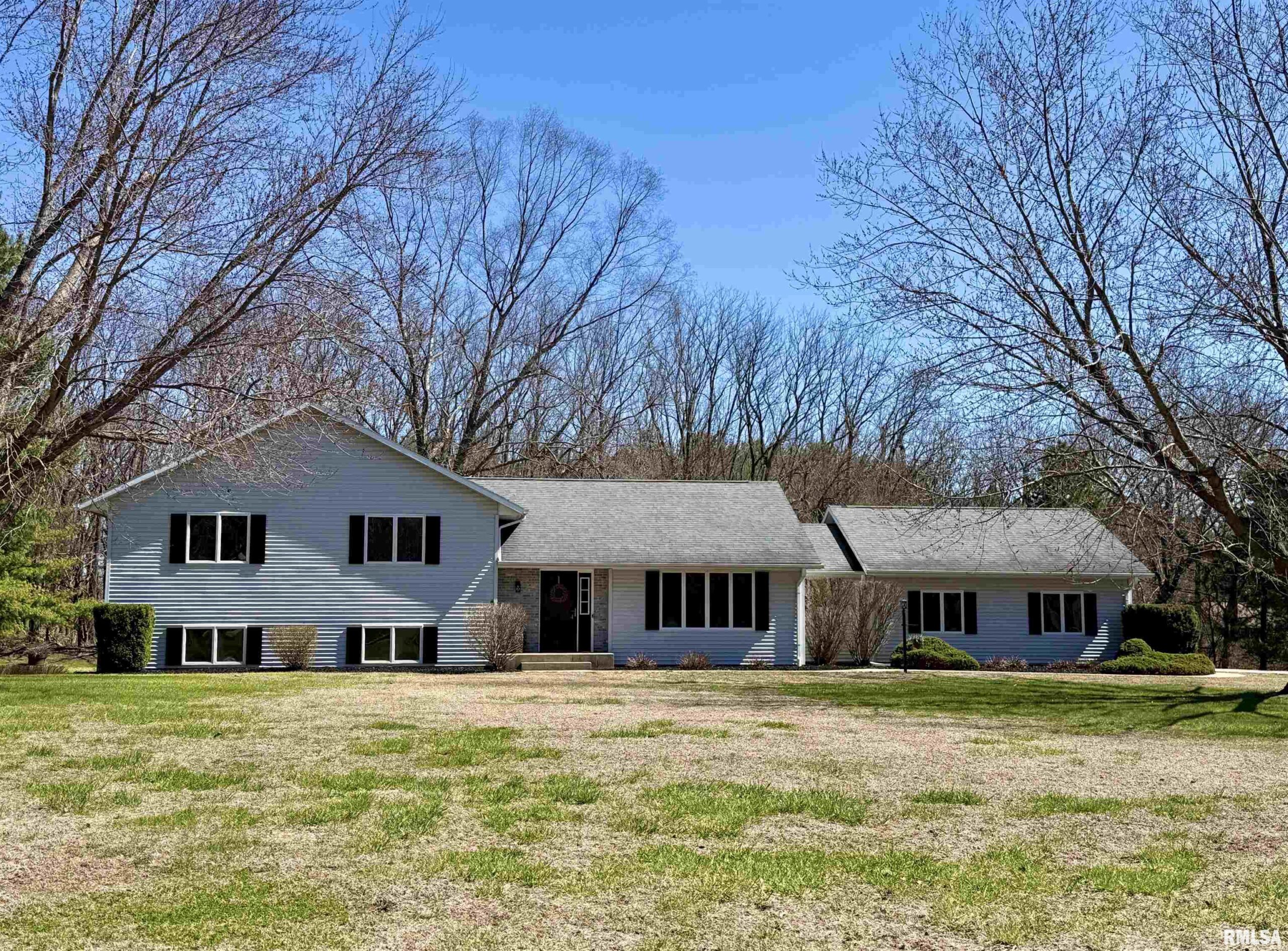 107 OAKVIEW Drive Knoxville IL