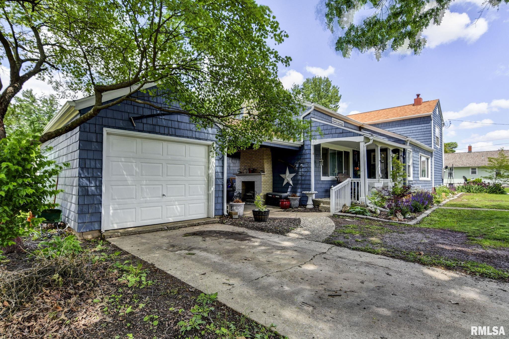 501 W POPLAR Street Taylorville IL