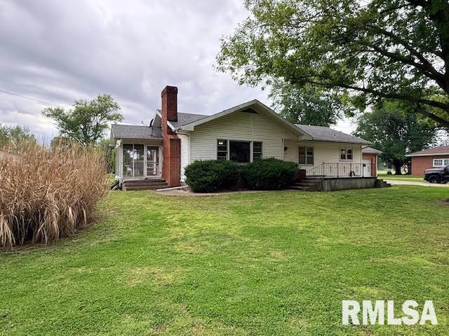 375 S ELM Street Hull IL