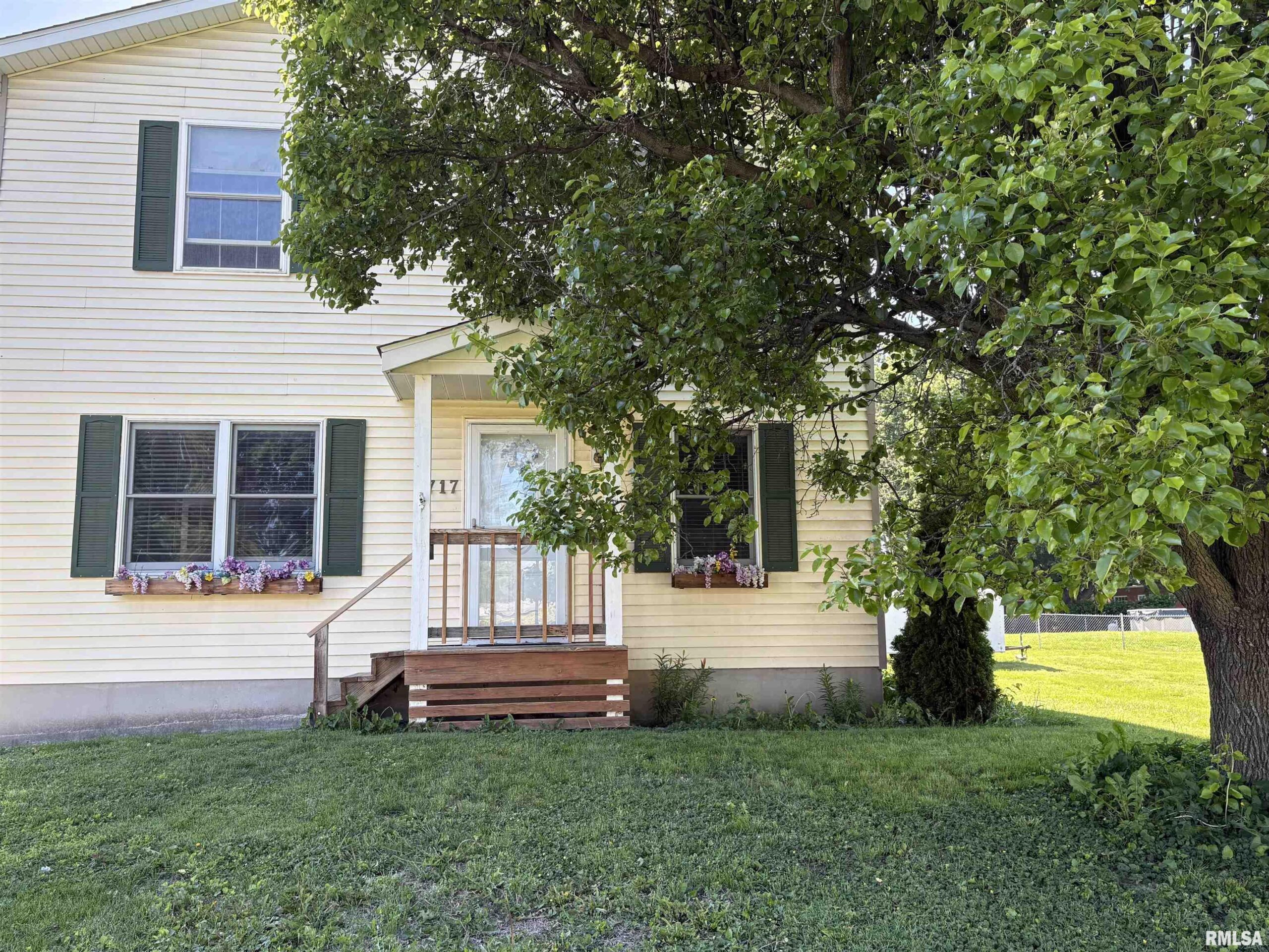 717 PEARL Street Jacksonville IL
