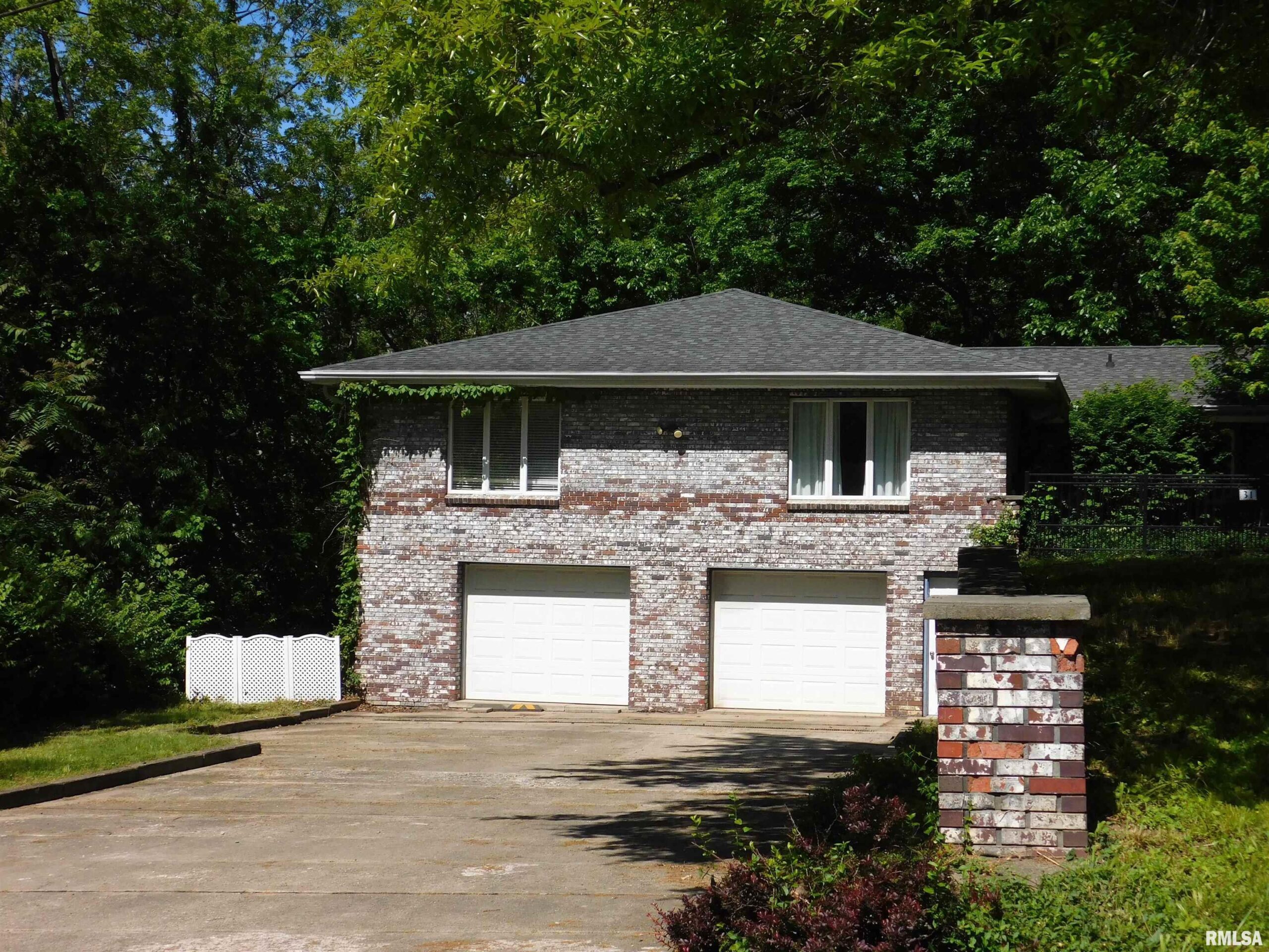 31 Penacook Drive Rochester IL