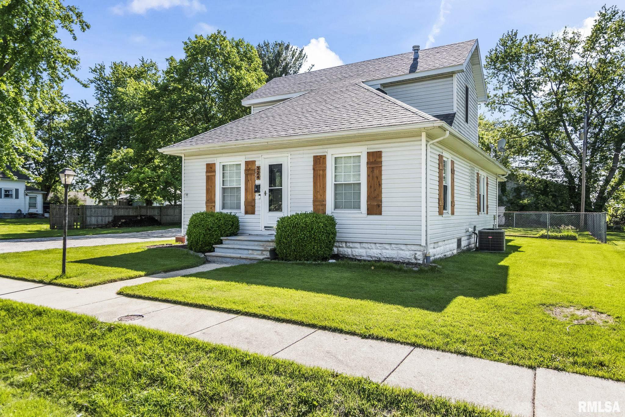 324 EDWARDS Street Nokomis IL