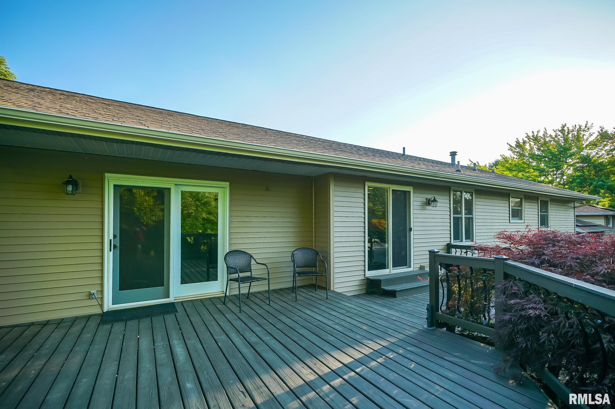 2102 CORDOVA Court Pekin IL