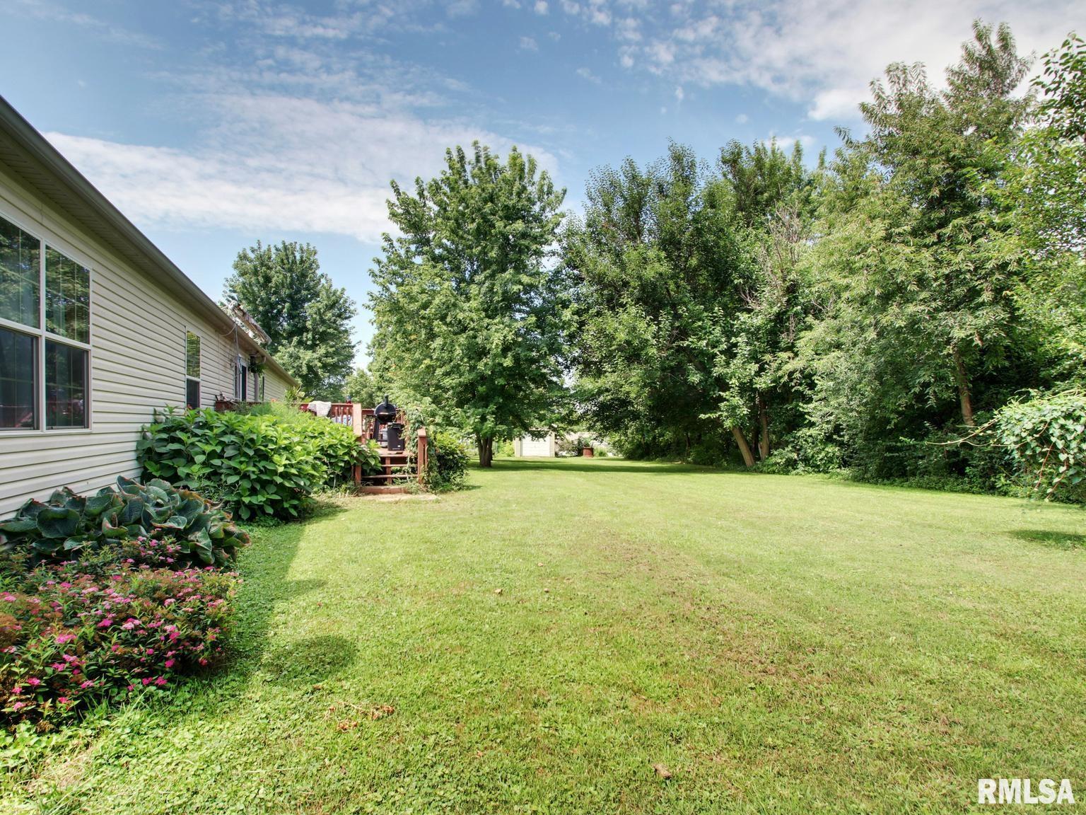 4 ORCHARD Drive Barry IL