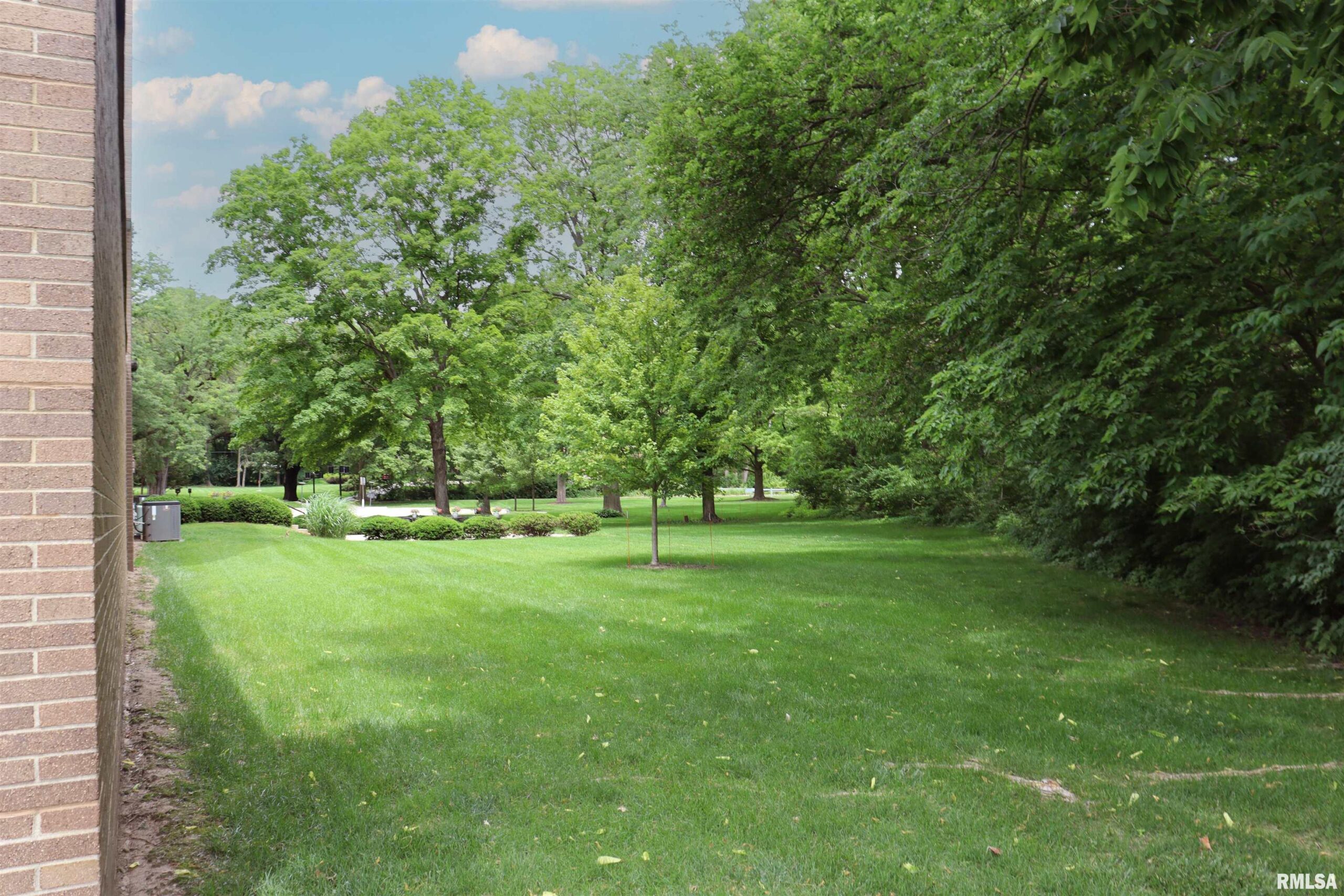 4444 N KNOXVILLE Avenue Peoria IL