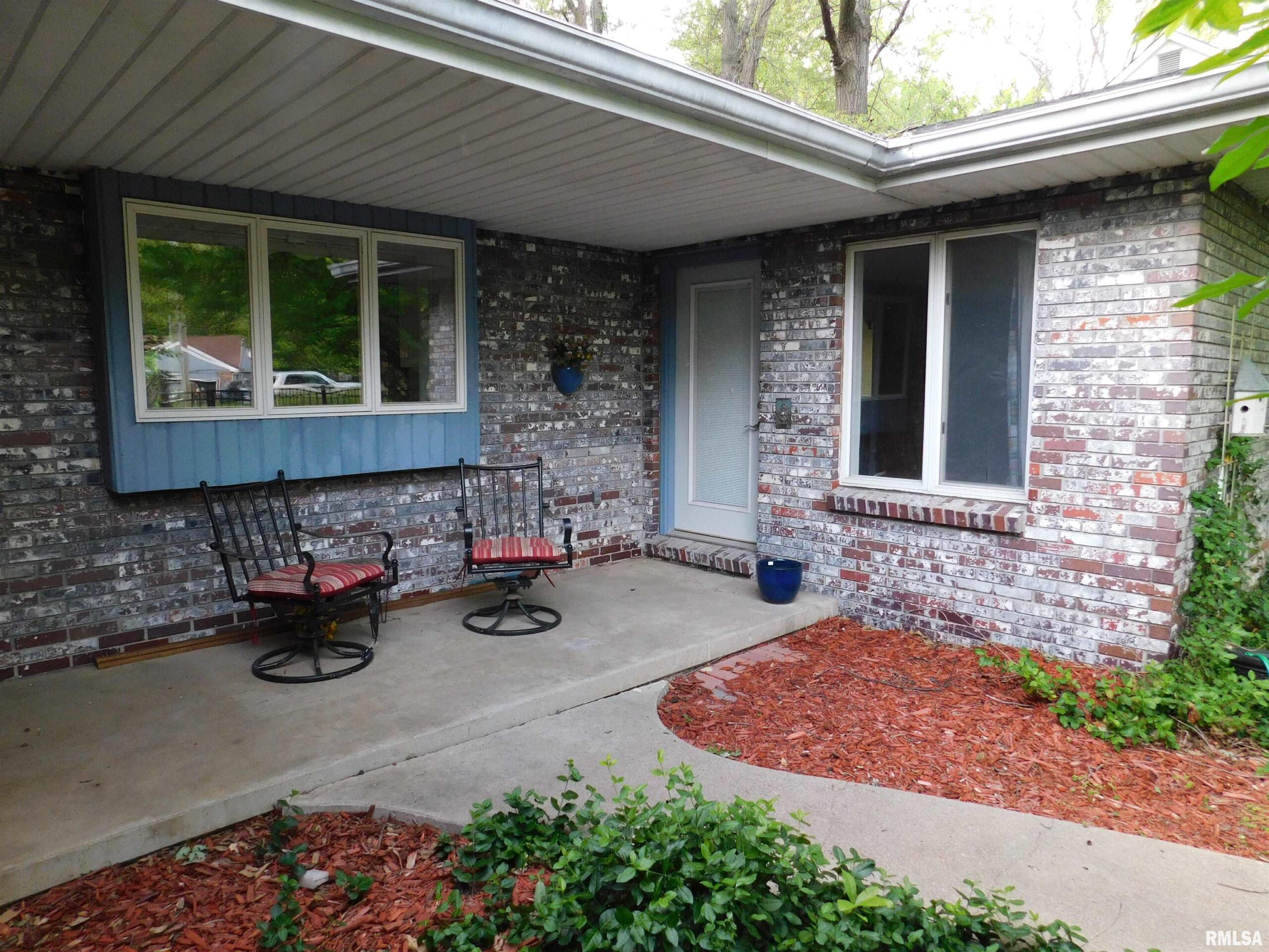 31 Penacook Drive Rochester IL