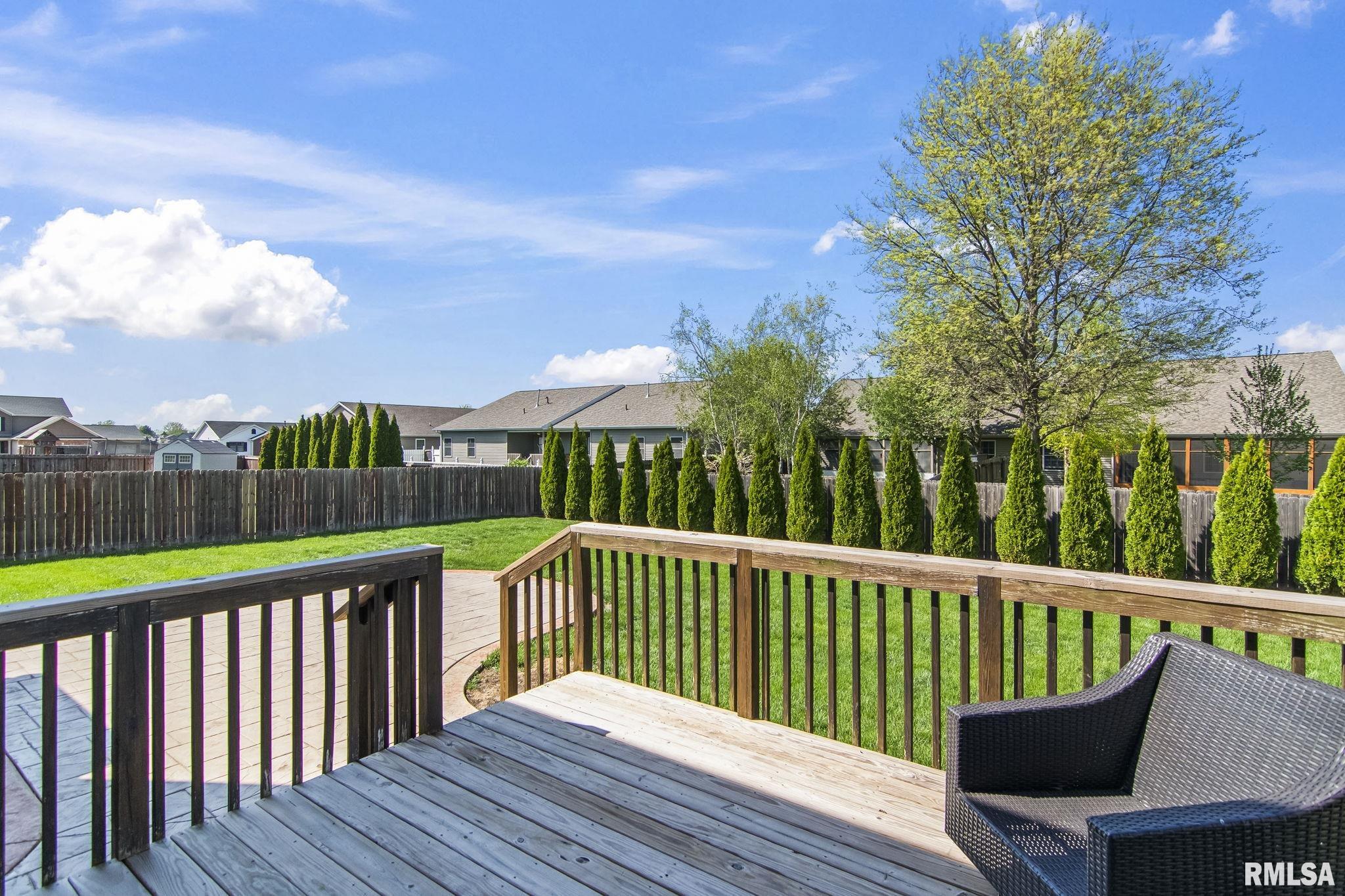 1613 Chriswell Gardens Street Chatham IL
