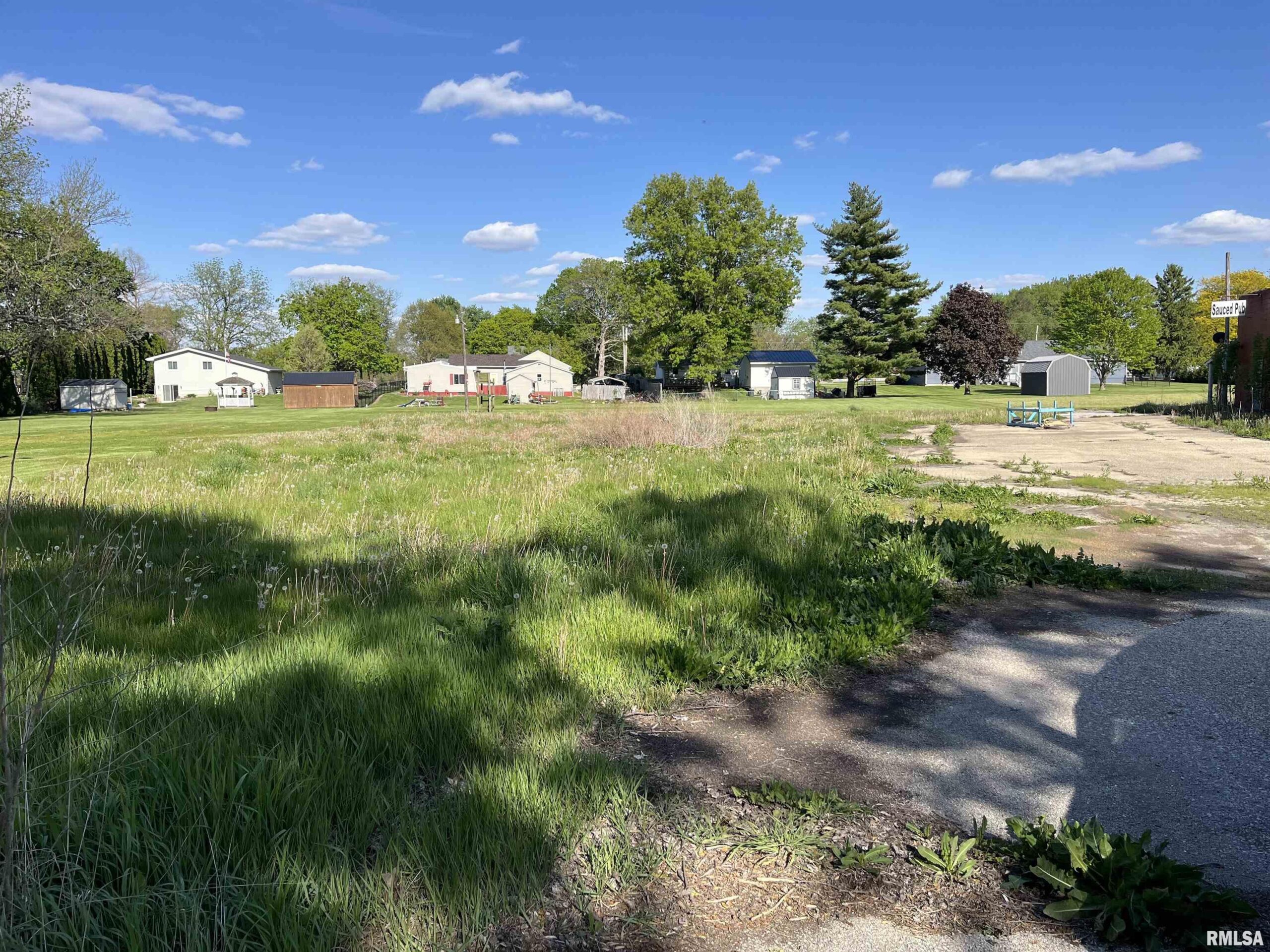 431 N 11TH Avenue Monmouth IL