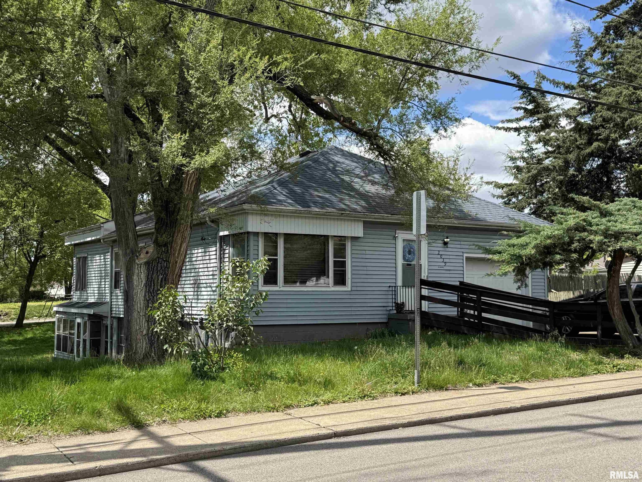 2039 N GALE Avenue Peoria IL