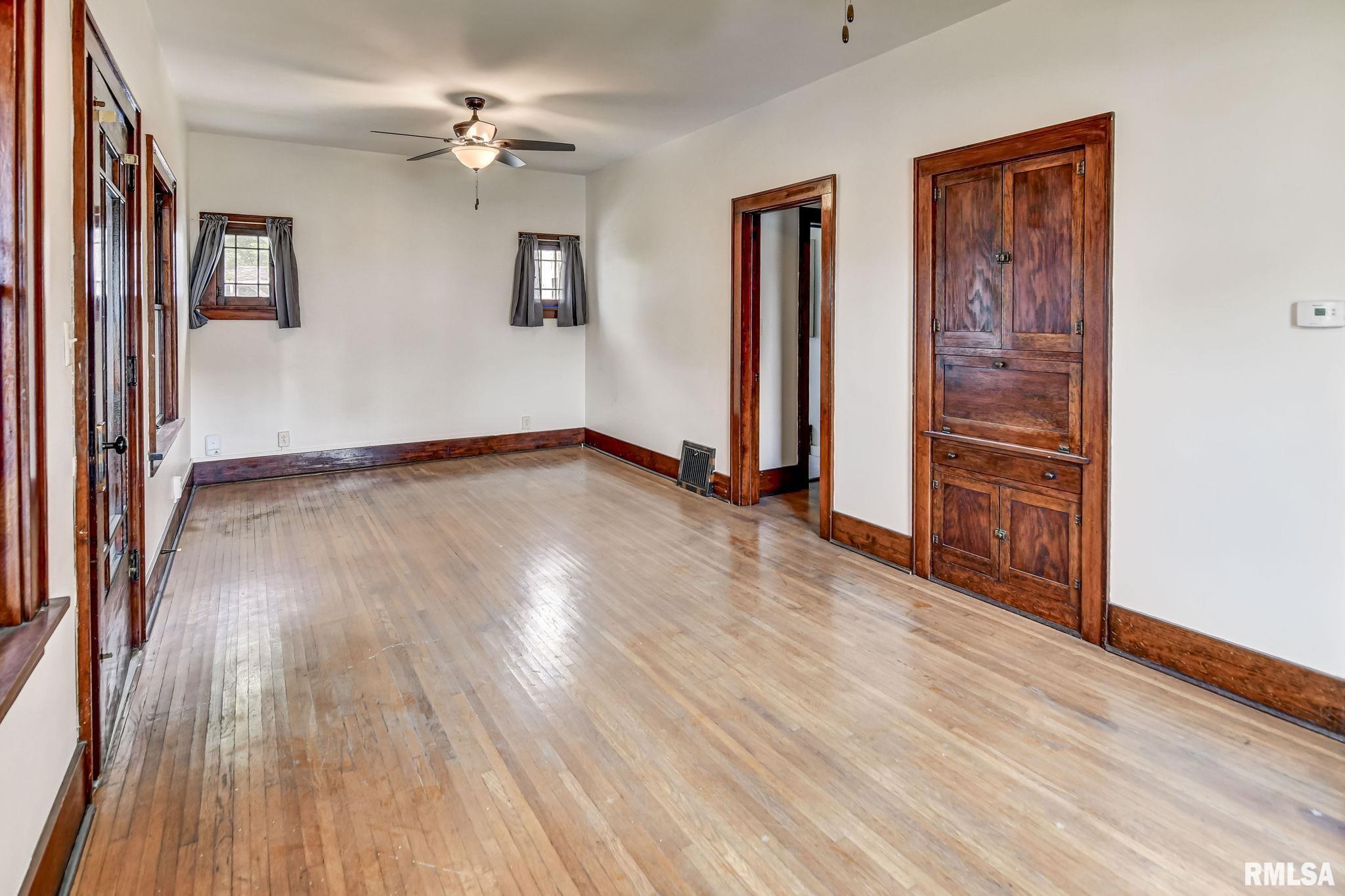 310 N CHEROKEE Street Taylorville IL