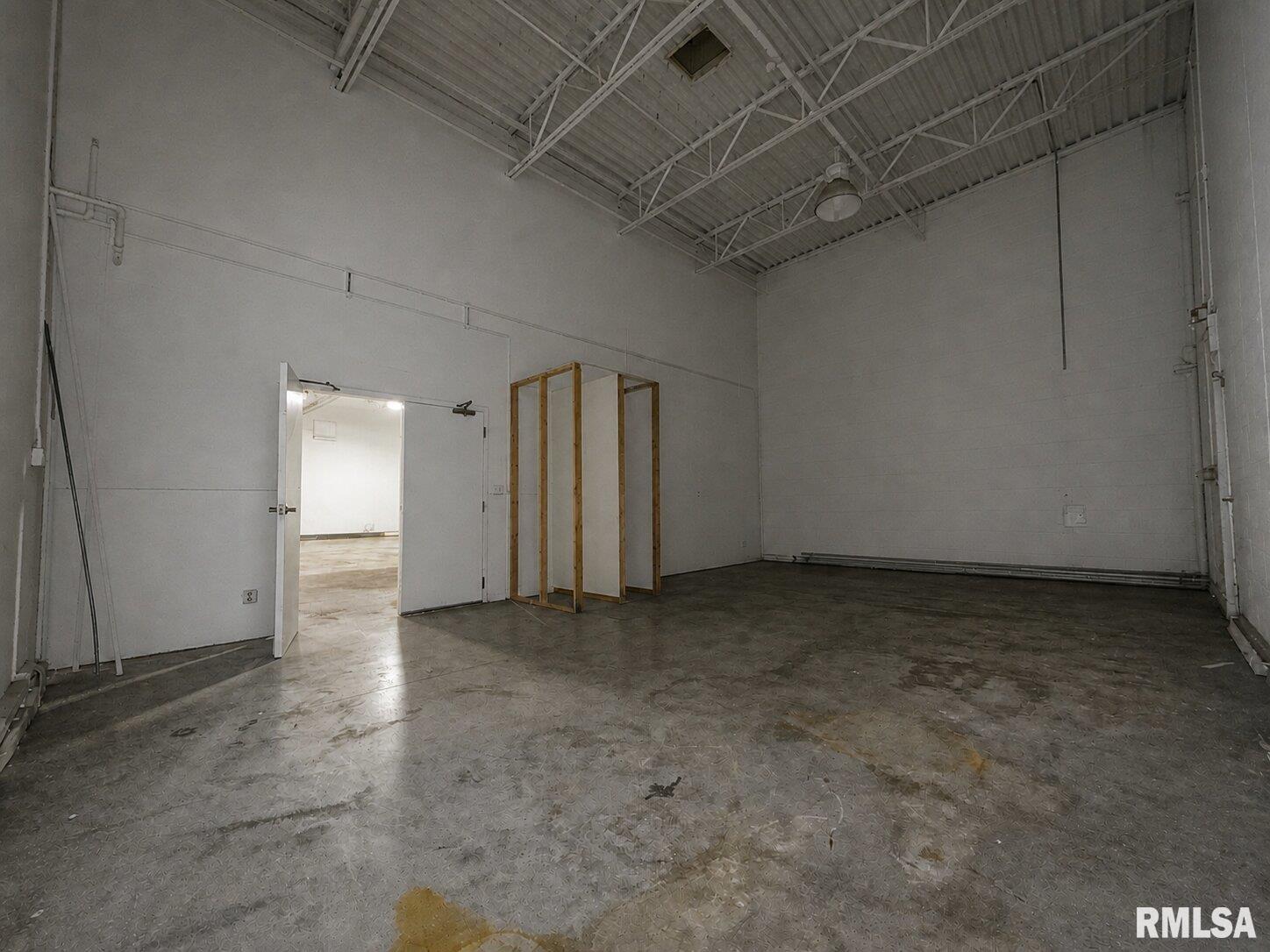 4524 INDUSTRIAL Avenue Springfield IL
