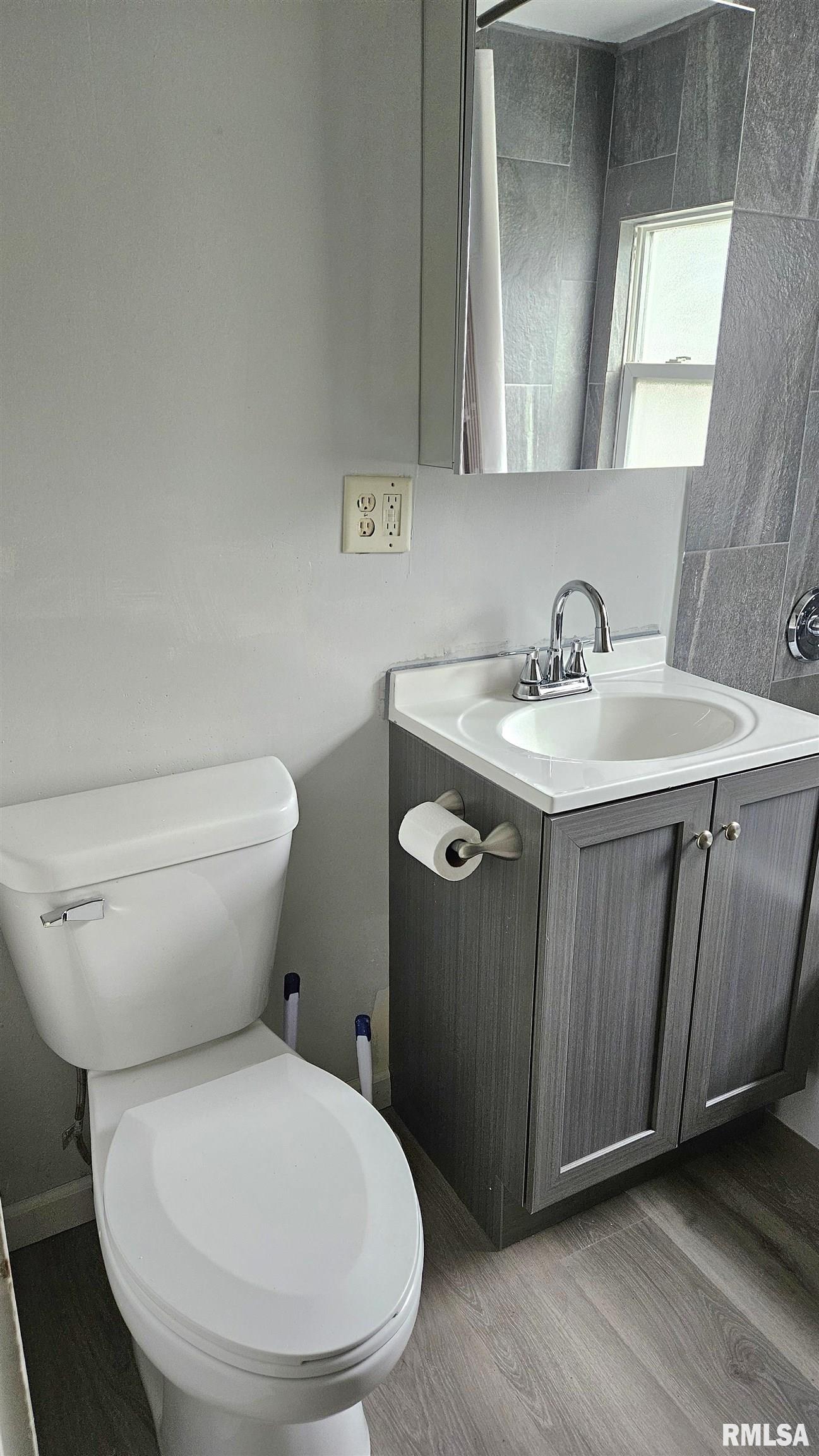 351 W WALNUT Street Canton IL