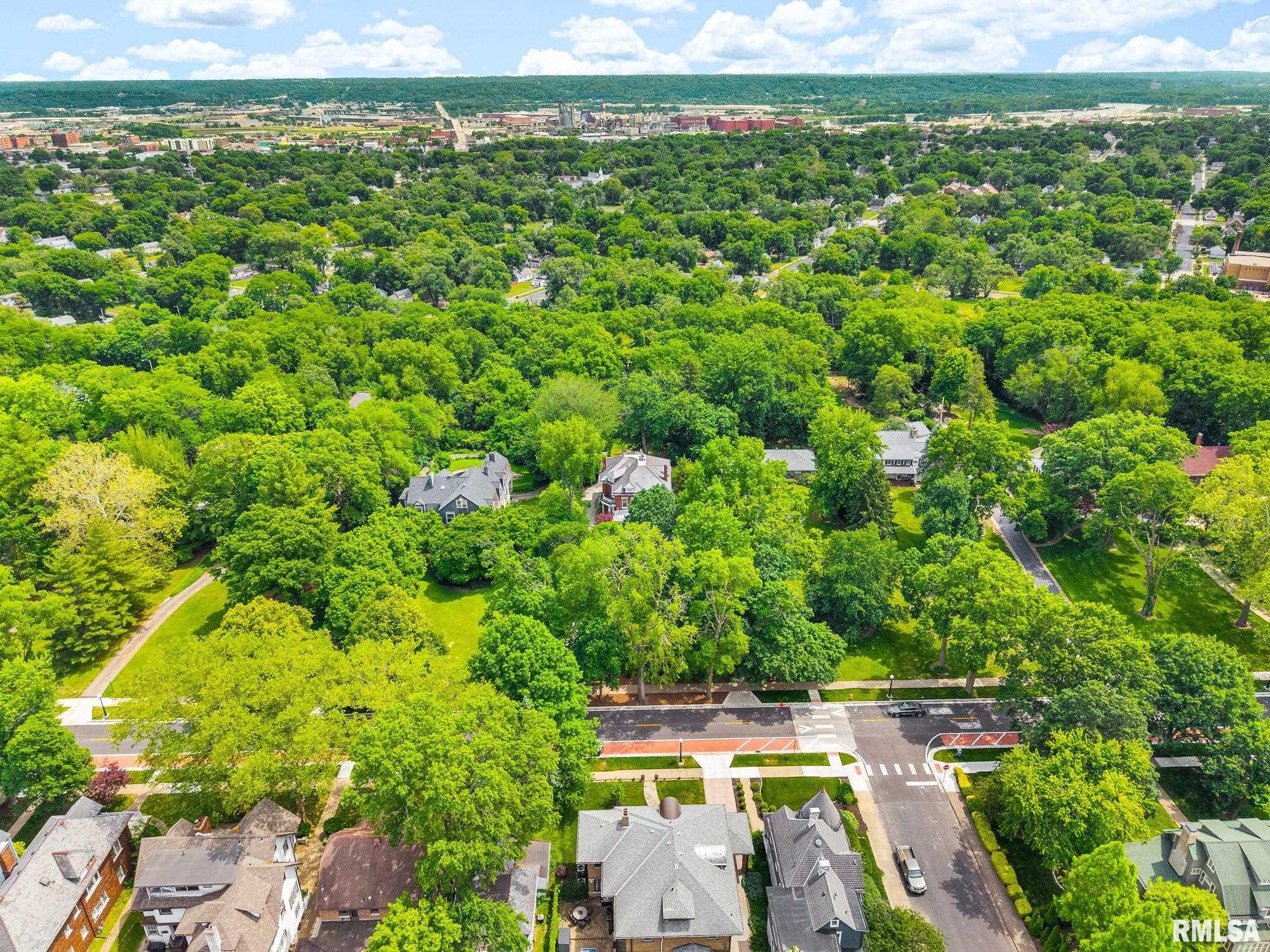 1536 W MOSS Avenue Peoria IL
