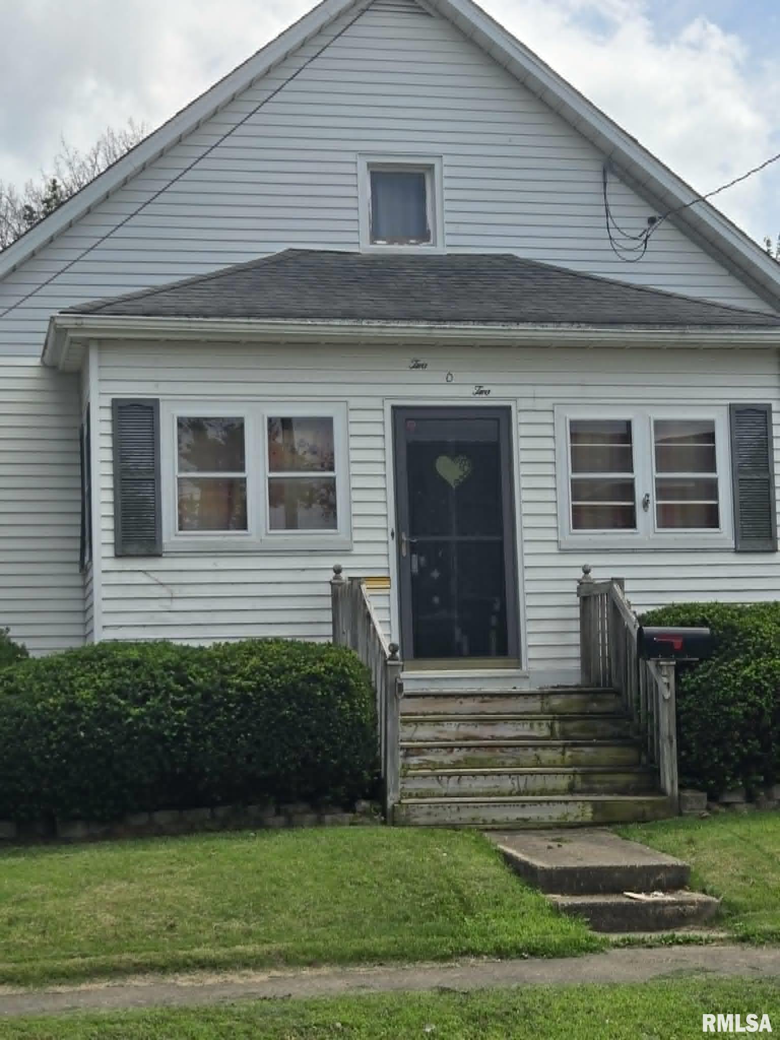 202 W MYRTLE Street Canton IL