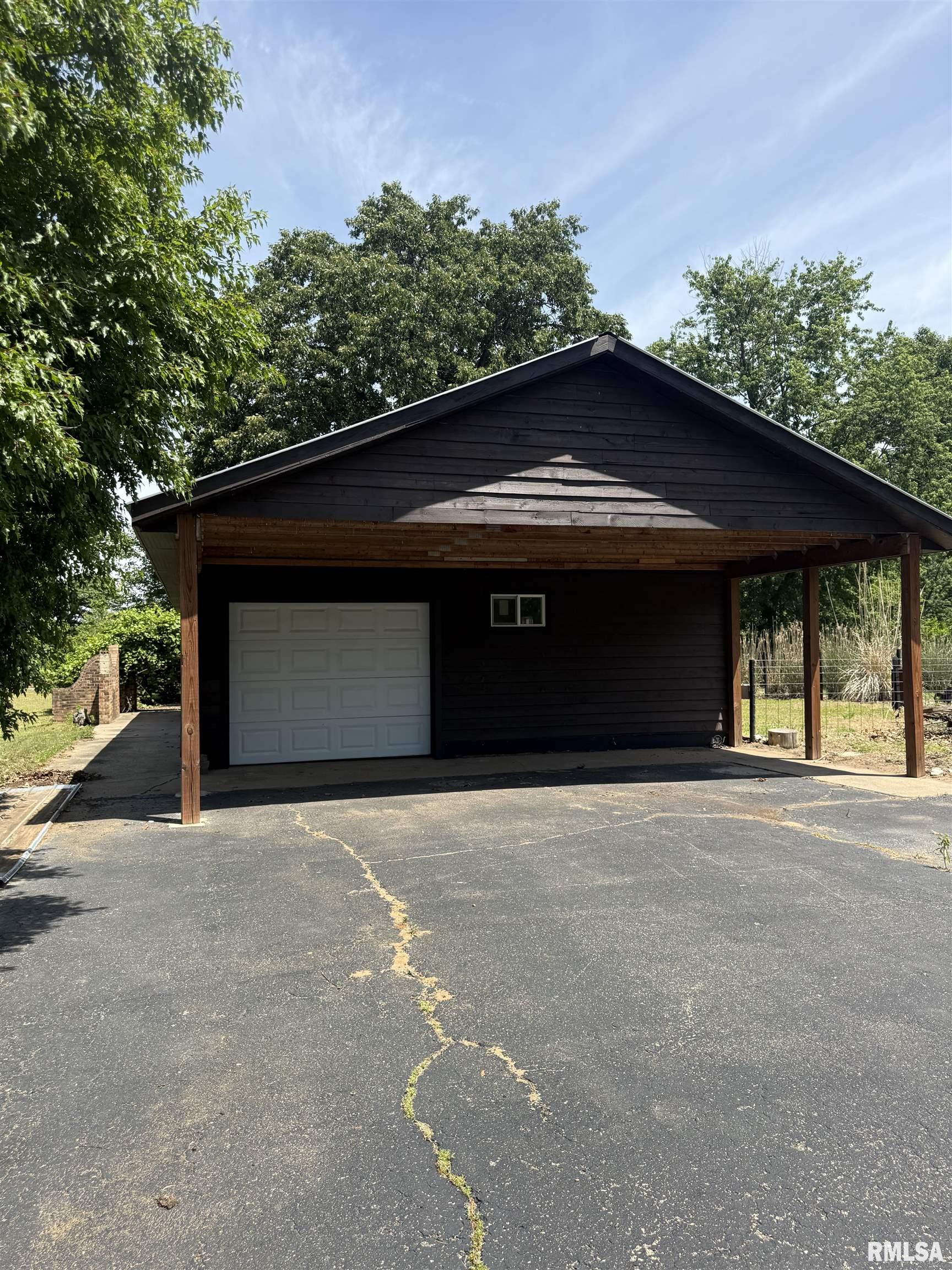 1110 County Road 960 North Bath IL