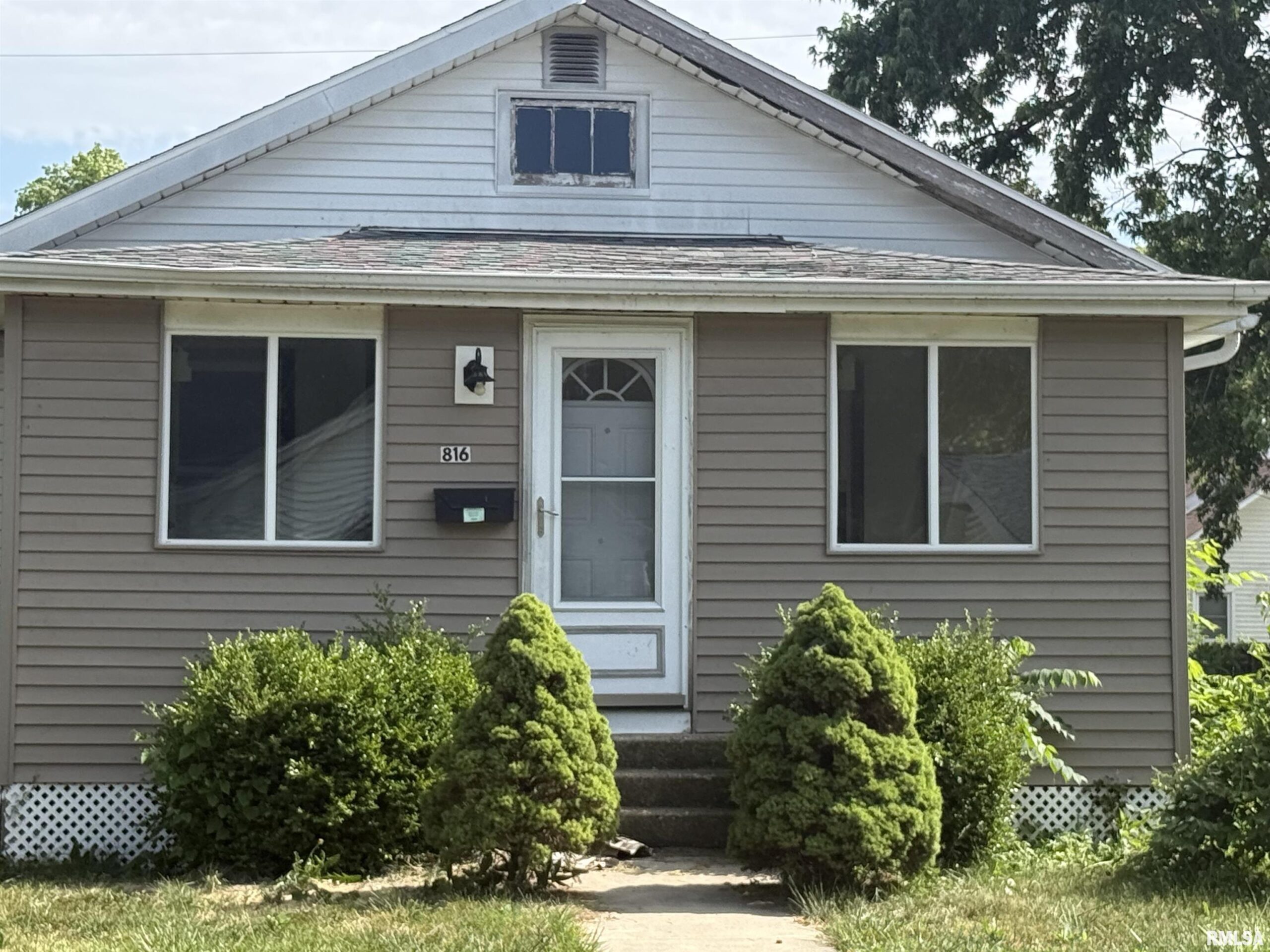 816 Saint Julian Street Pekin IL