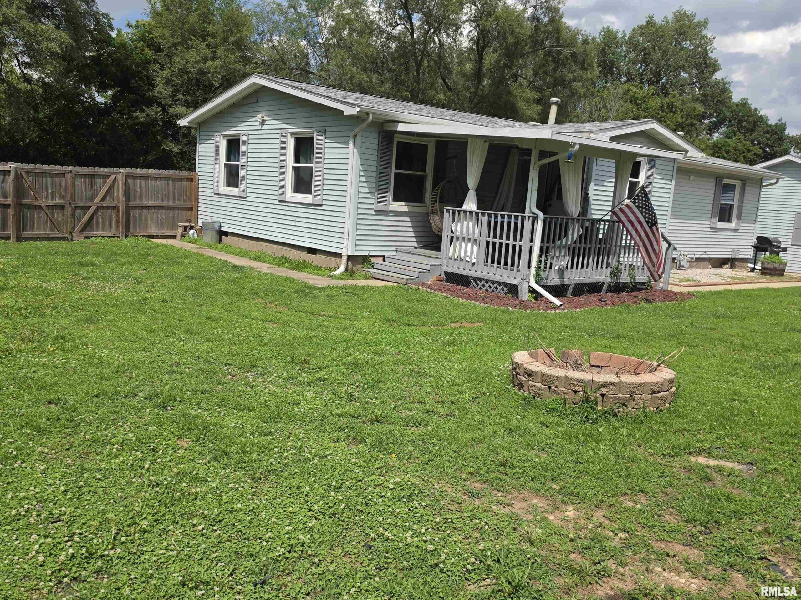 1342 LAKEVIEW Avenue East Peoria IL