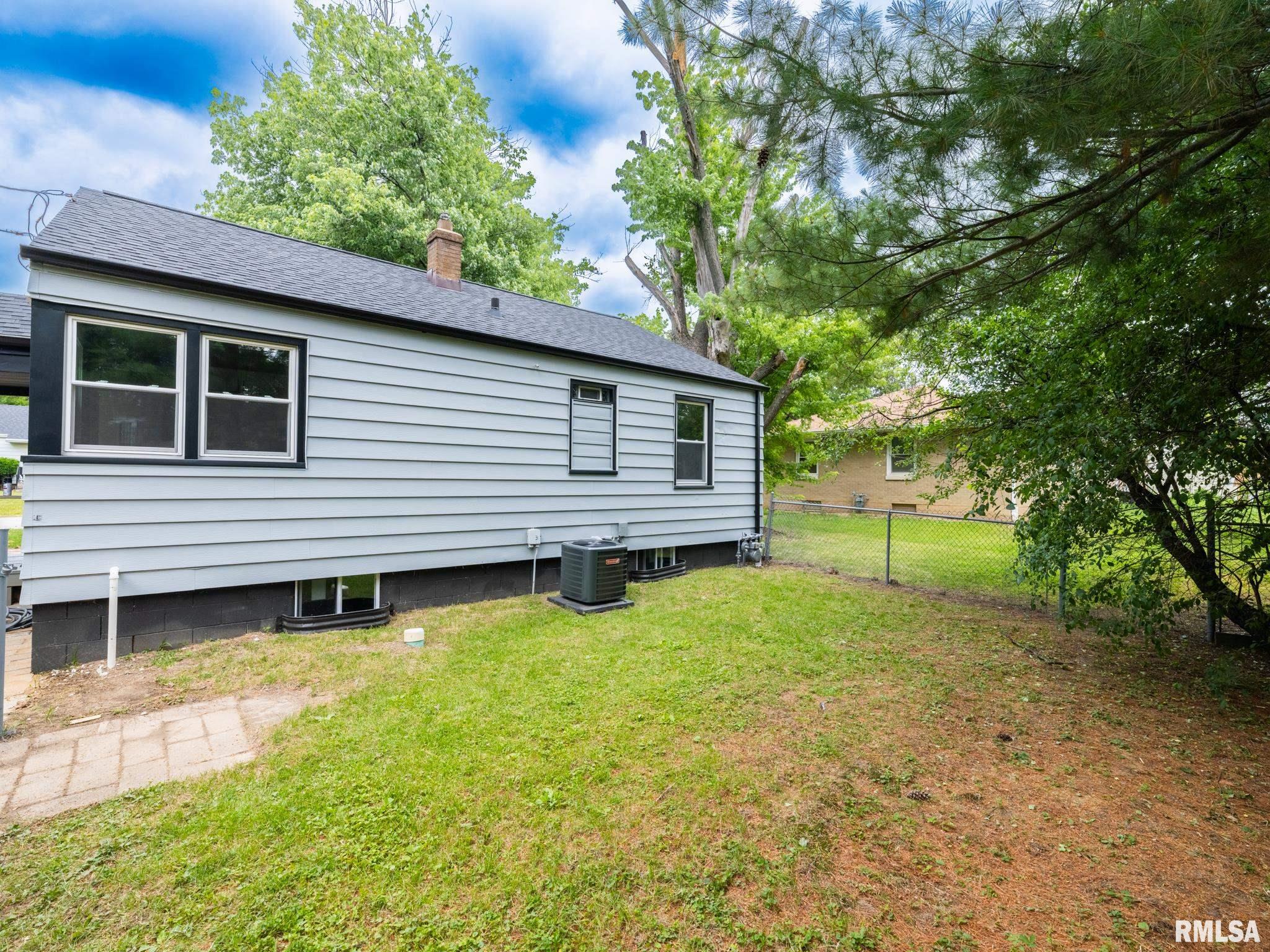 622 W HAWLIETTE Court Peoria IL