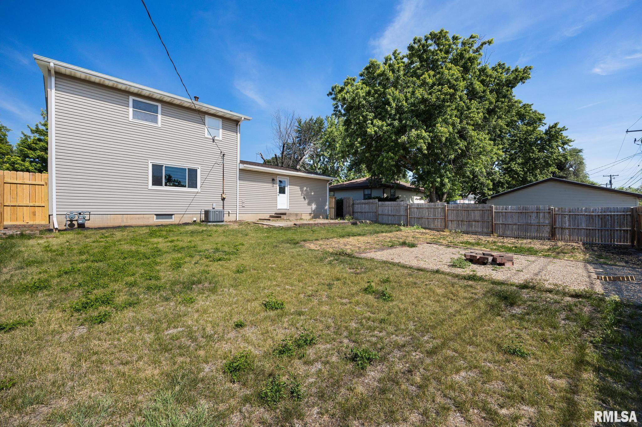 308 S HOLLYBROOK Drive Chillicothe IL