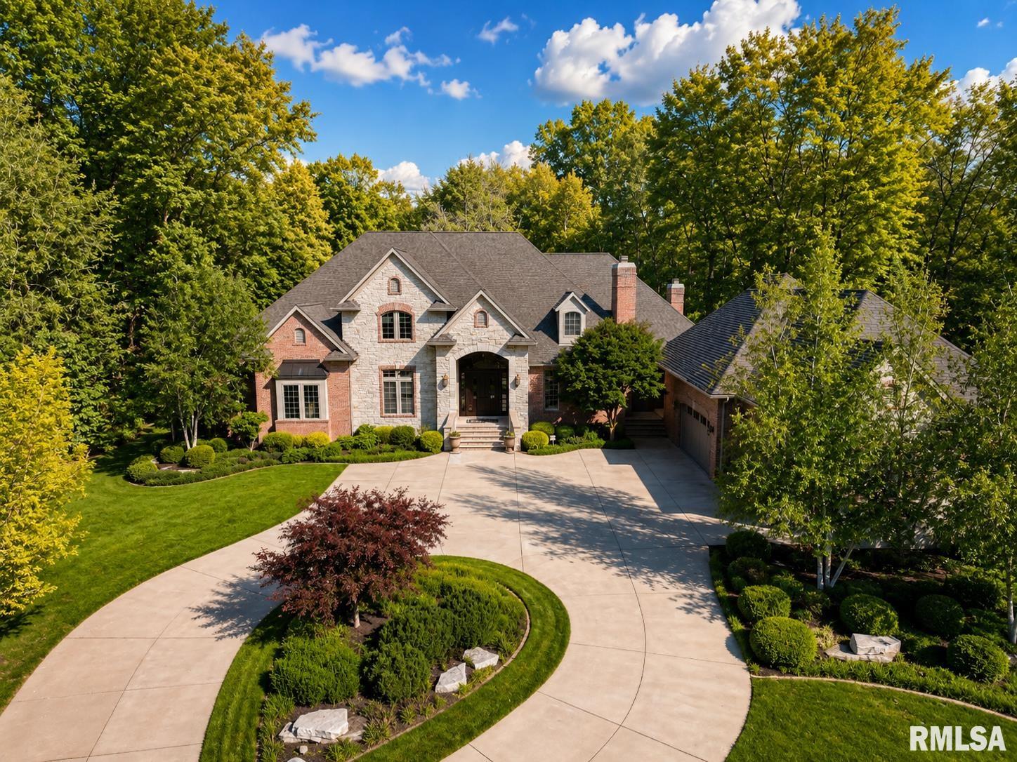 12925 N Woodland Ridge Drive Dunlap IL