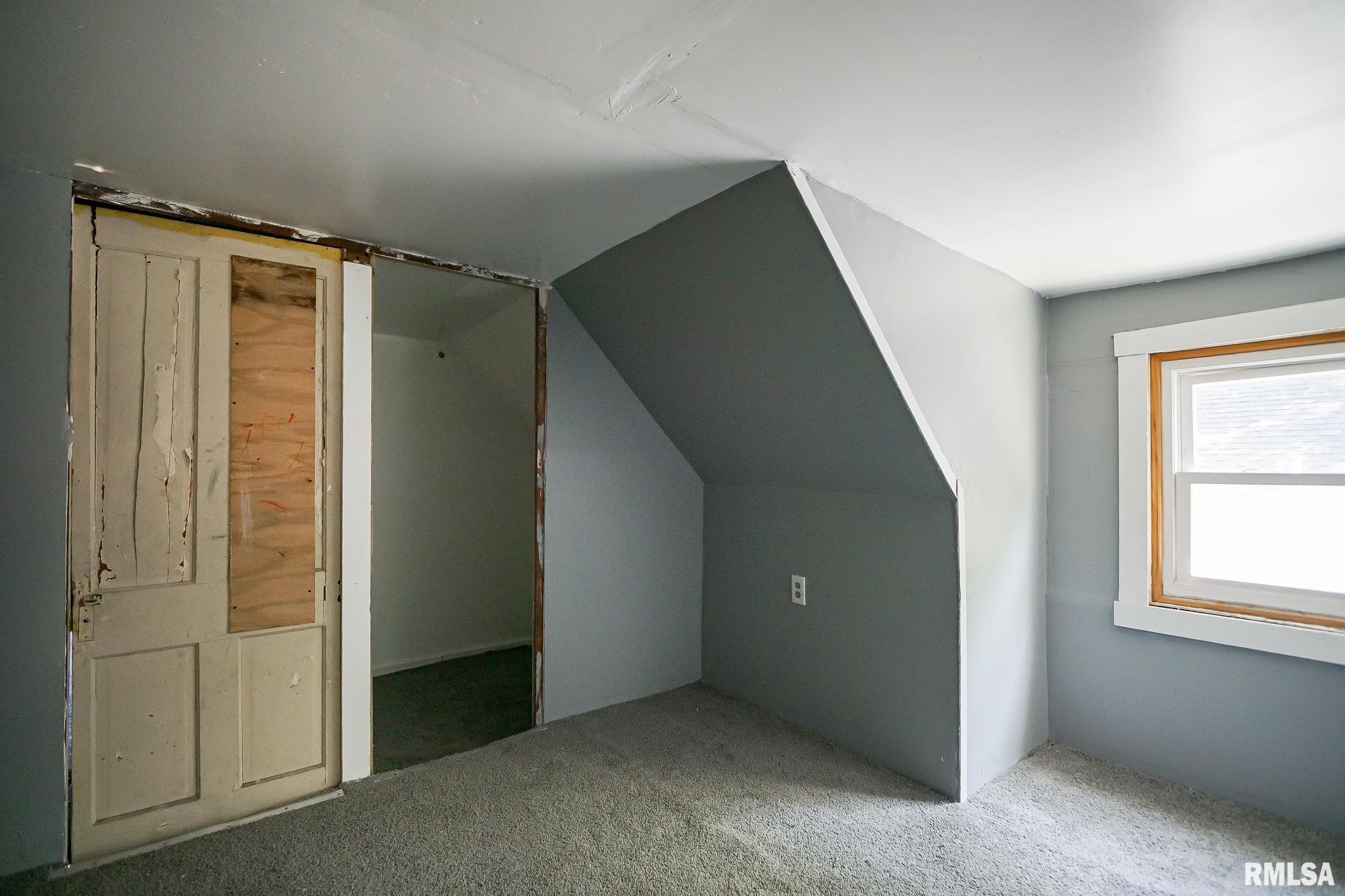 2121 N BOURLAND Avenue Peoria IL
