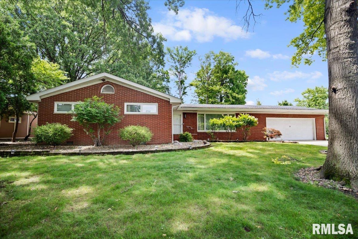 9 INVERNESS Road Springfield IL