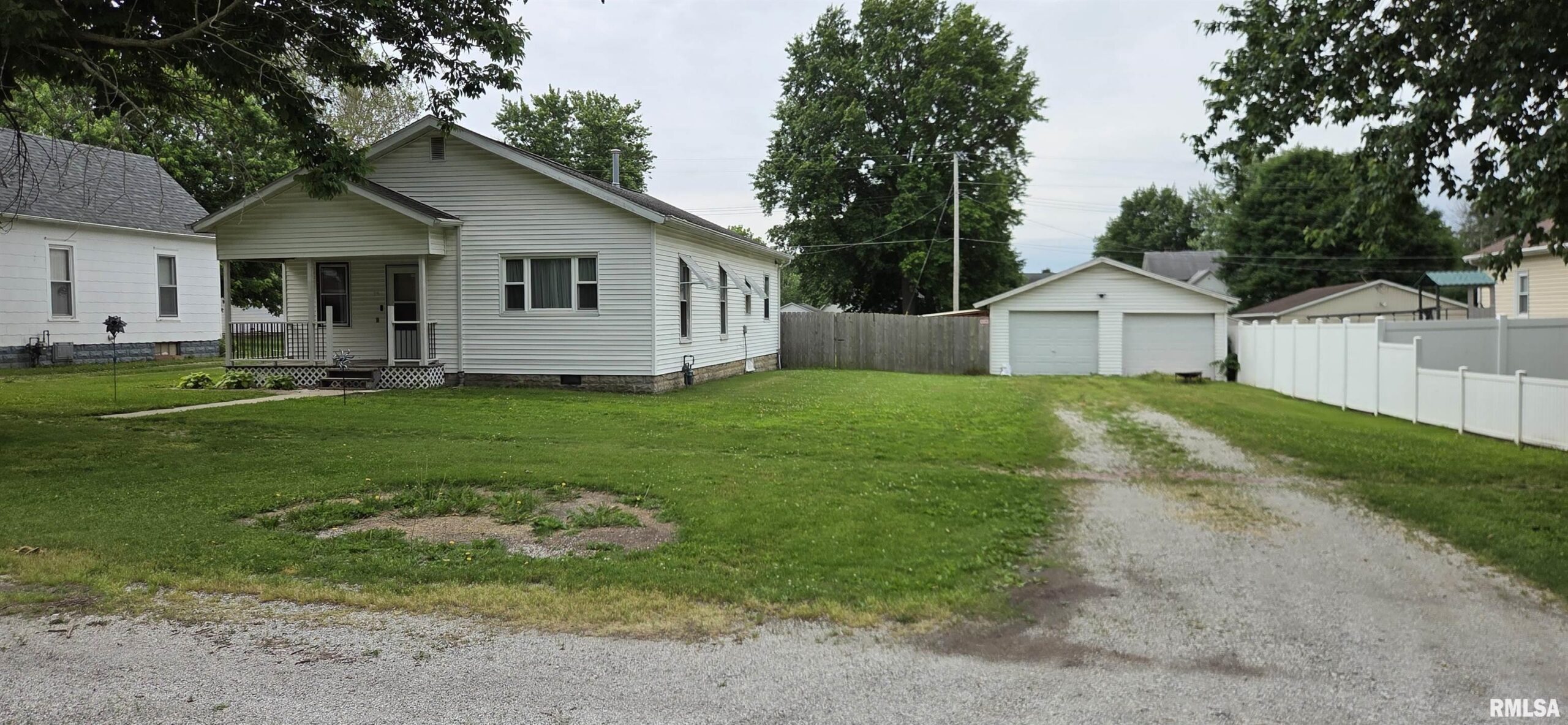205 E WASHINGTON Street Edinburg IL