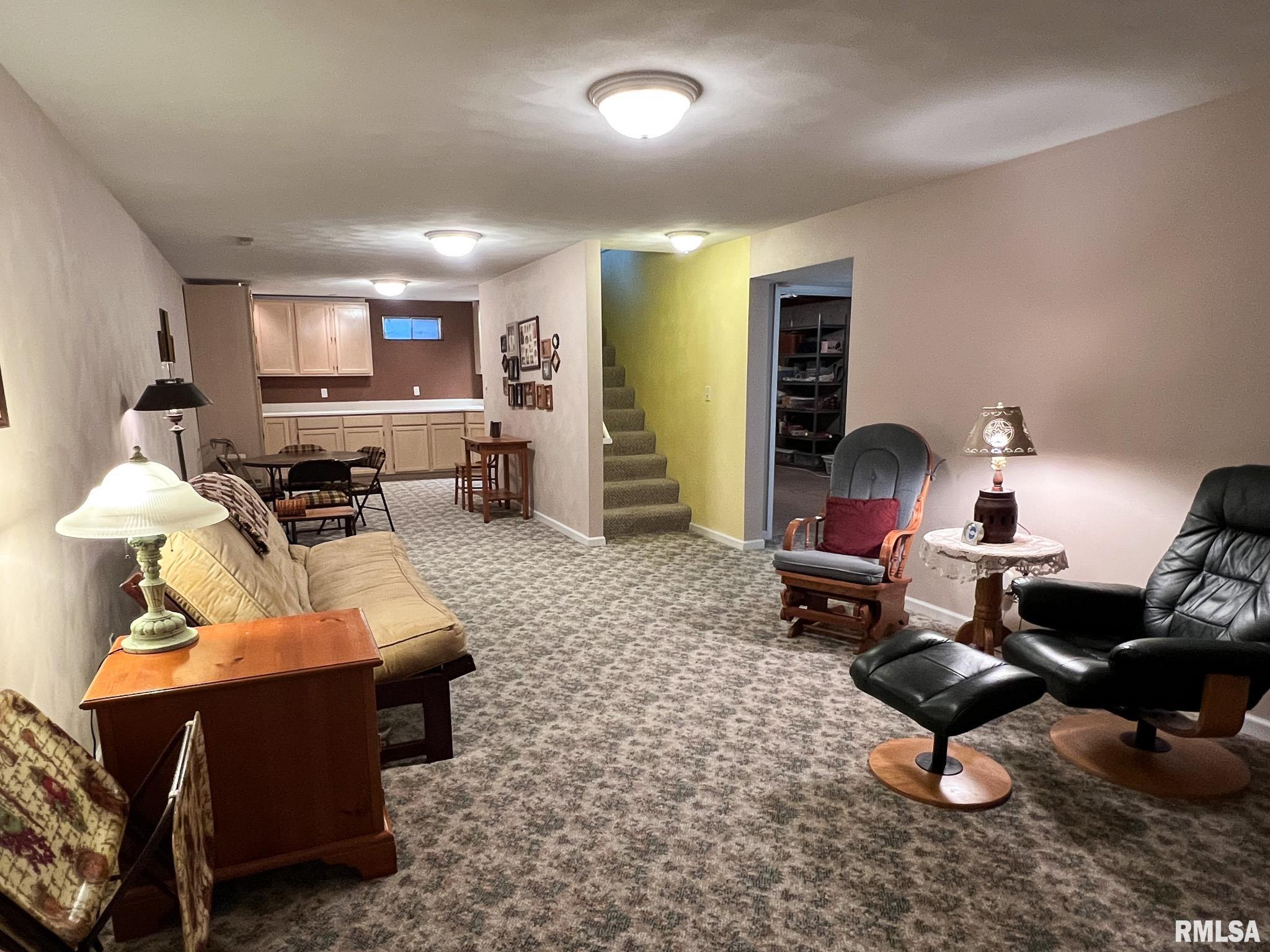 842 N MAIN Street Washington IL