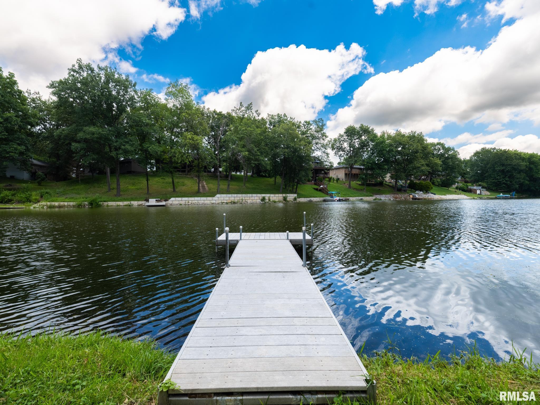 4104 S LAKE CAMELOT Drive Mapleton IL